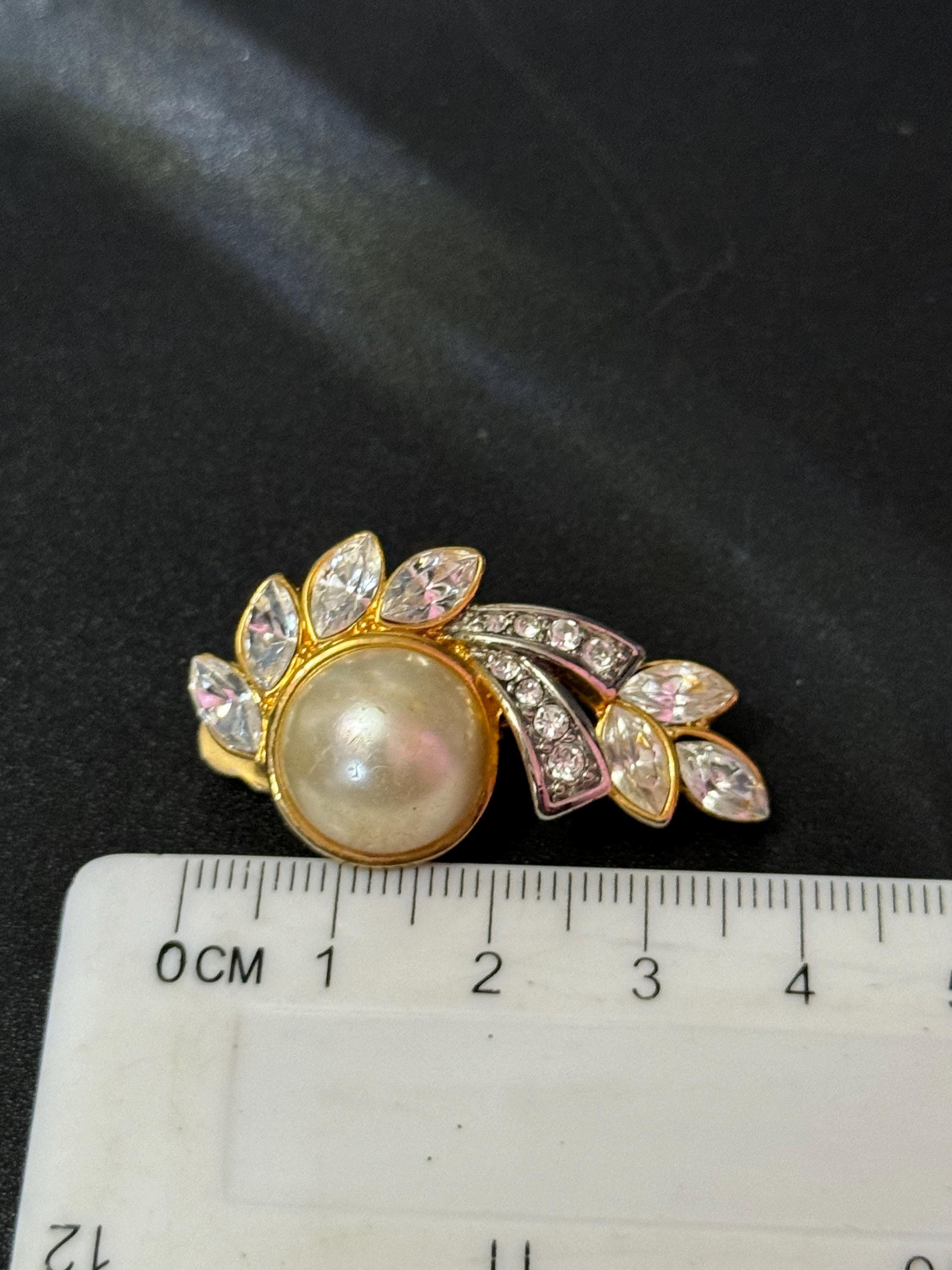 Large diamante oversized faux Pearl cabochon gold tone clip on earrings vintage