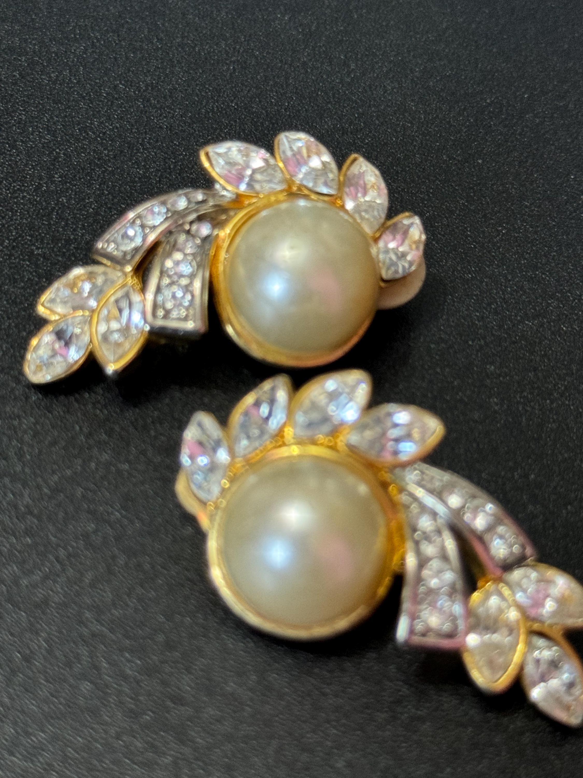 Large diamante oversized faux Pearl cabochon gold tone clip on earrings vintage