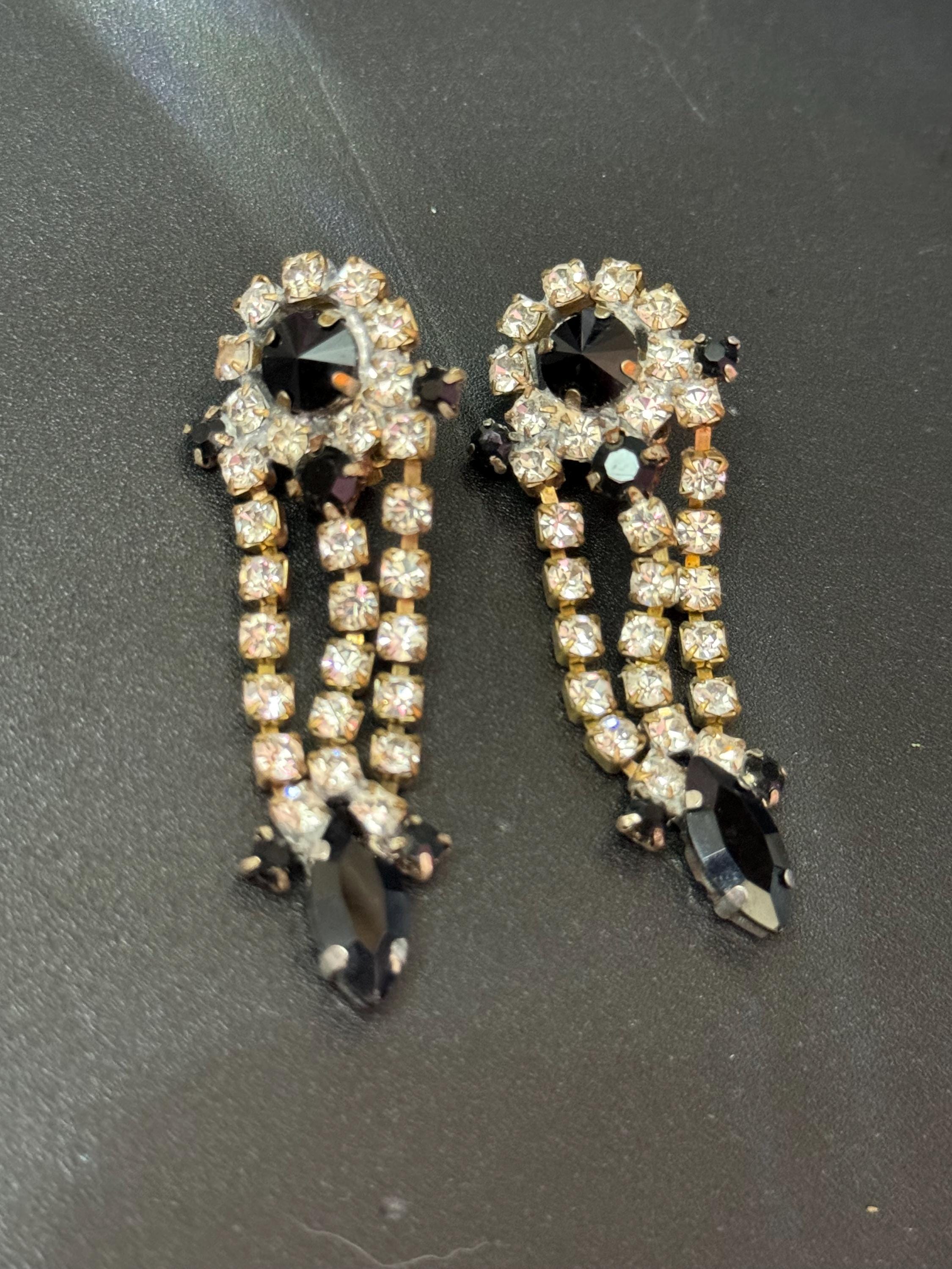 Vintage Czech black and clear Rhinestone Diamanté Drop Clip on Earrings
