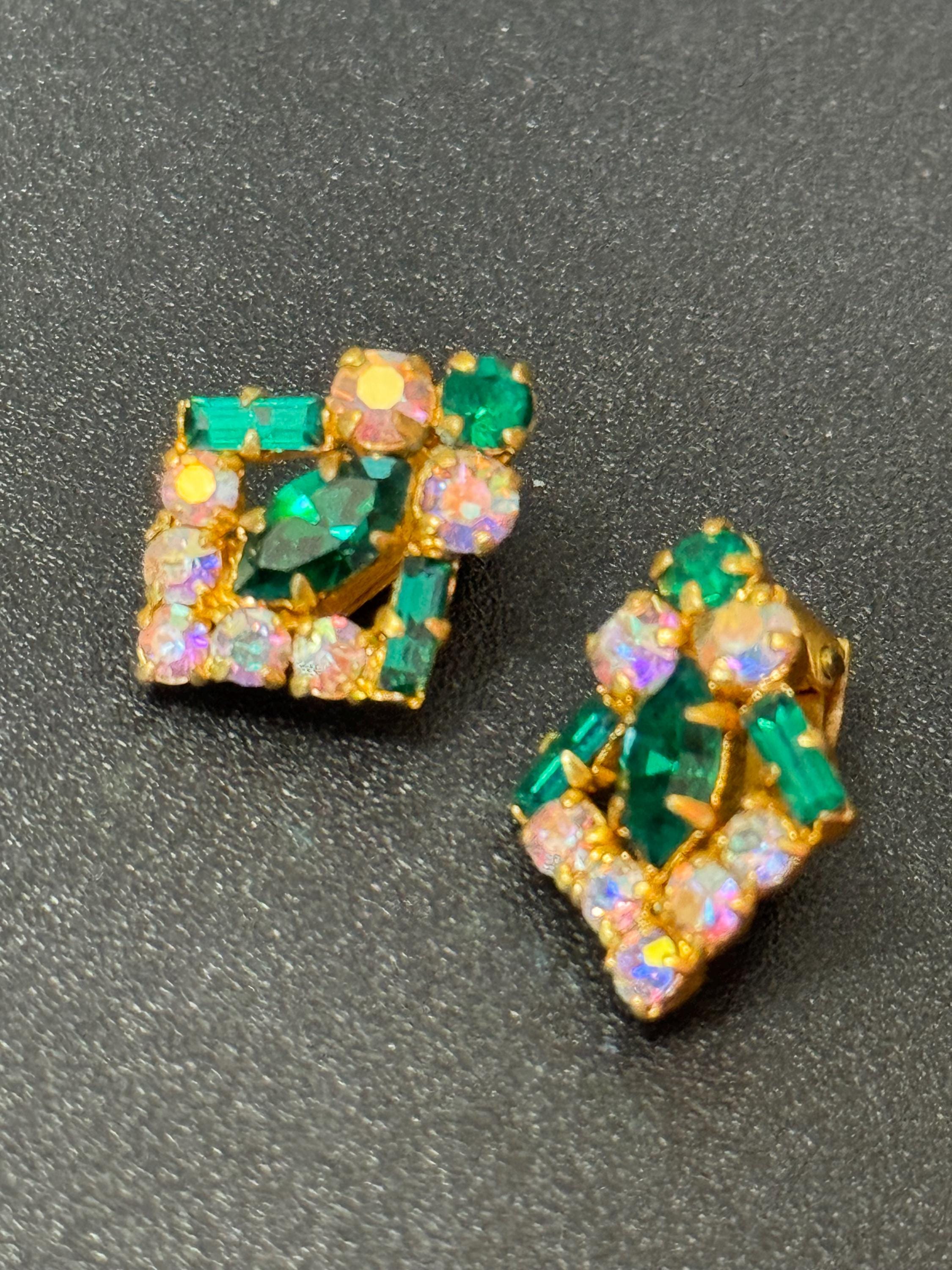 Vintage Diamanté Emerald Green Paste Rhinestone Clip On Earrings Gold Tone AB