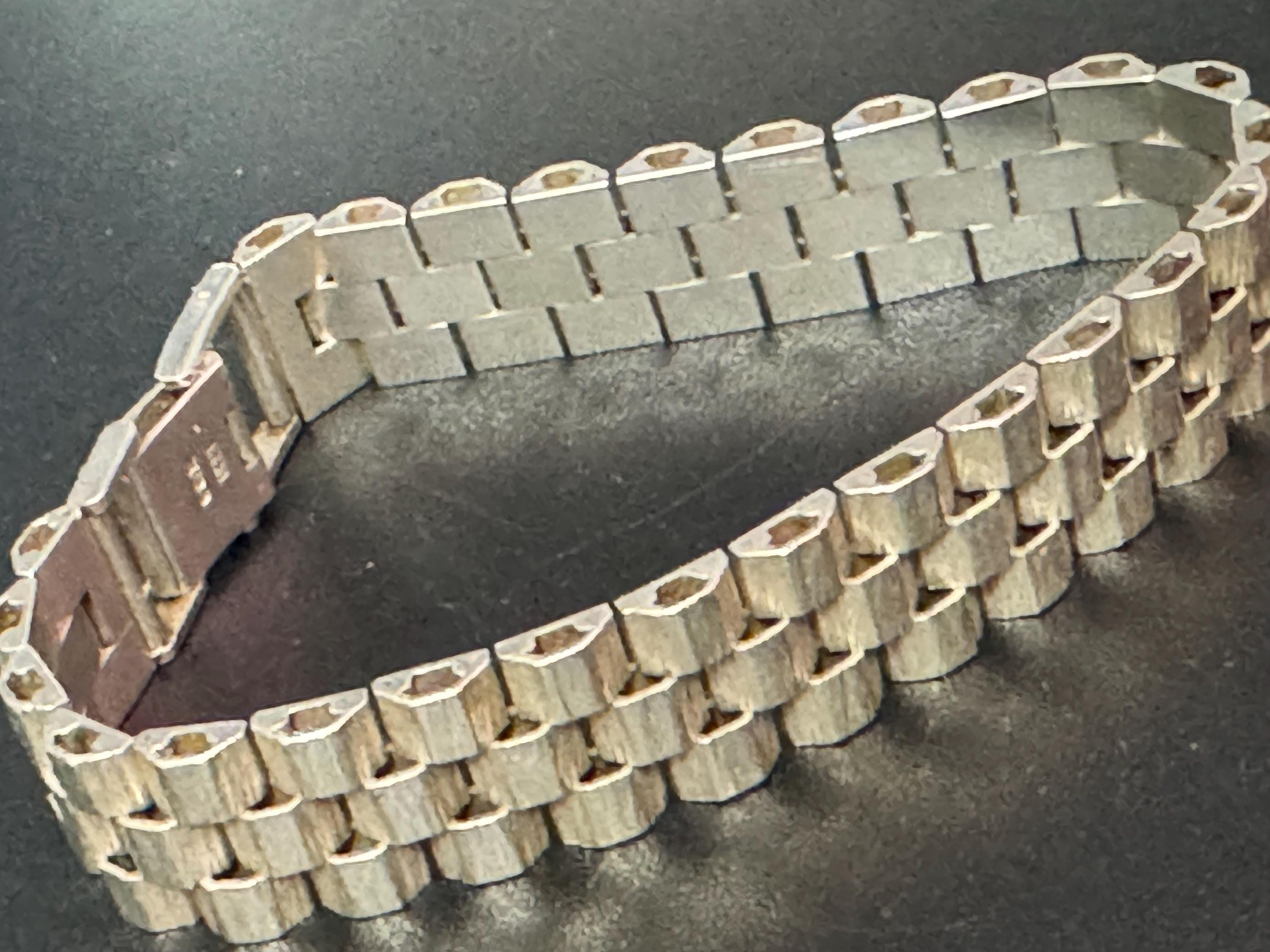 vintage 1978 (D) Birmingham hallmarked Sterling silver flat bark brick bracelet 18.5cm x 12mm 30 grams