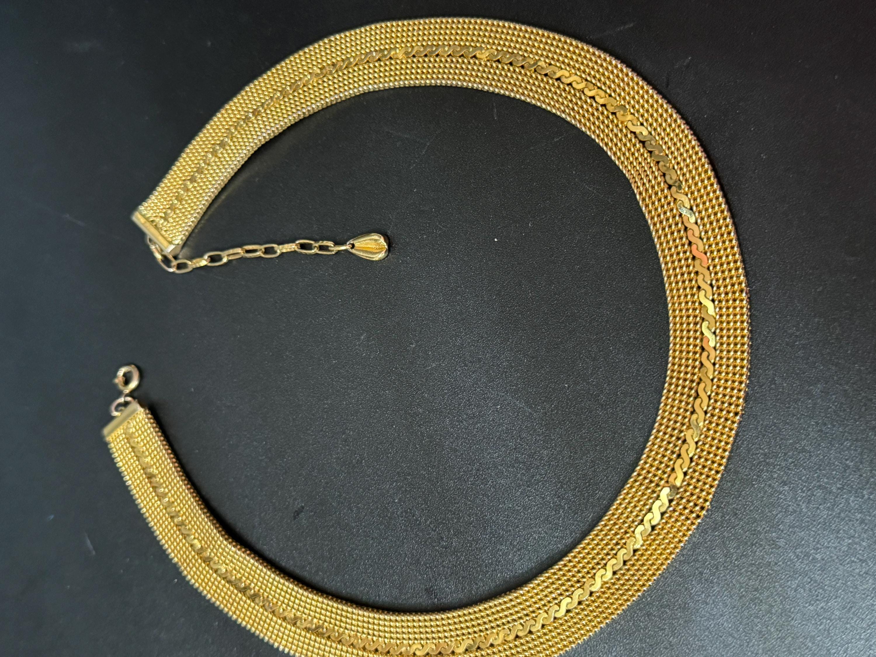 vintage modernist mesh gold choker necklace Vintage 1960s Gold plated serpentine detail