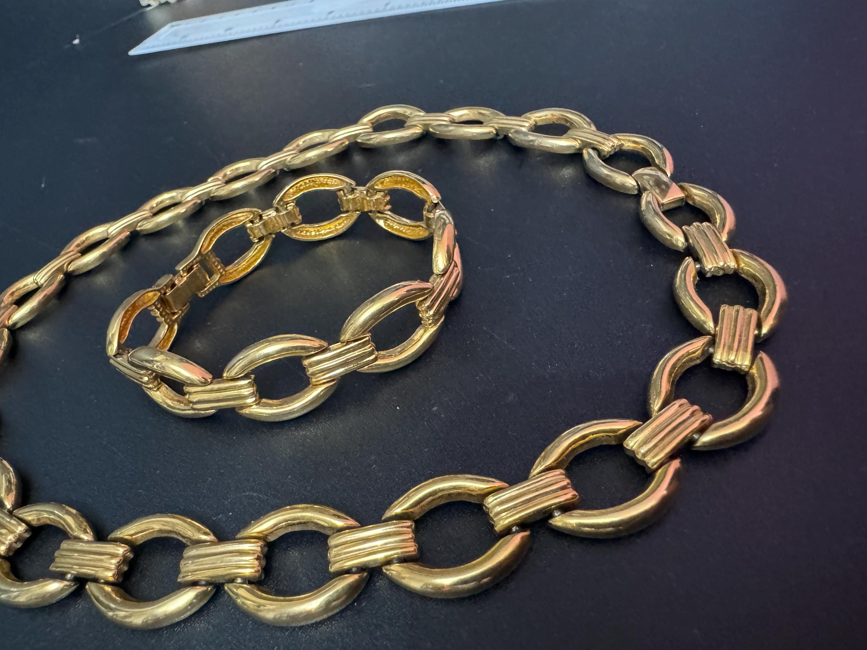 vintage gold tone chunky wide chain link necklace and bracelet jewellery set