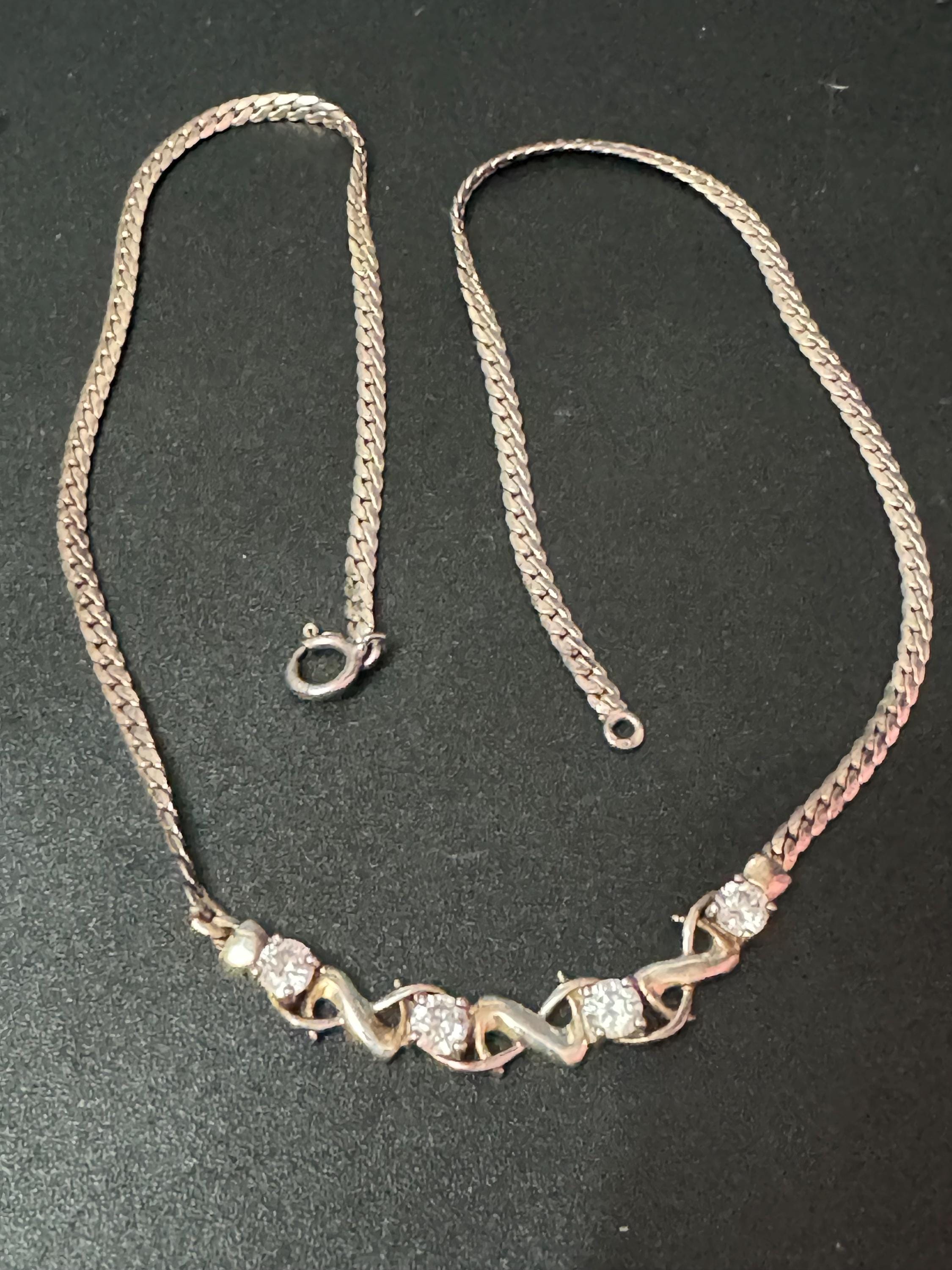 Vintage 925 Sterling Silver Necklace with central clear diamanté Crystals 10.7 grams