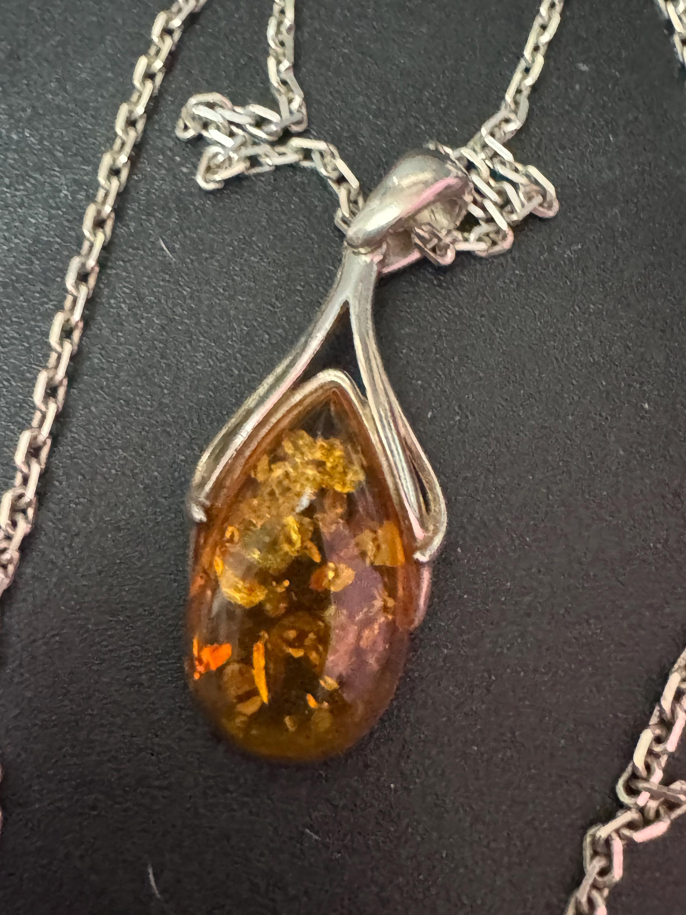 Natural Amber gem set teardrop Pendant and chain necklace Sterling 925 Silver gemstone resin jewellery 9.5 grams