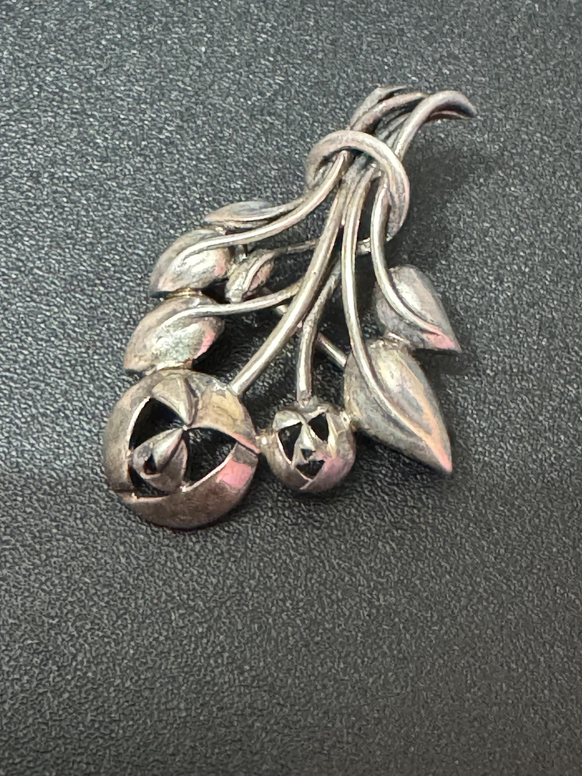 Kit Heath 1996 Sterling 925 Silver art nouveau style floral Brooch 3.5cm