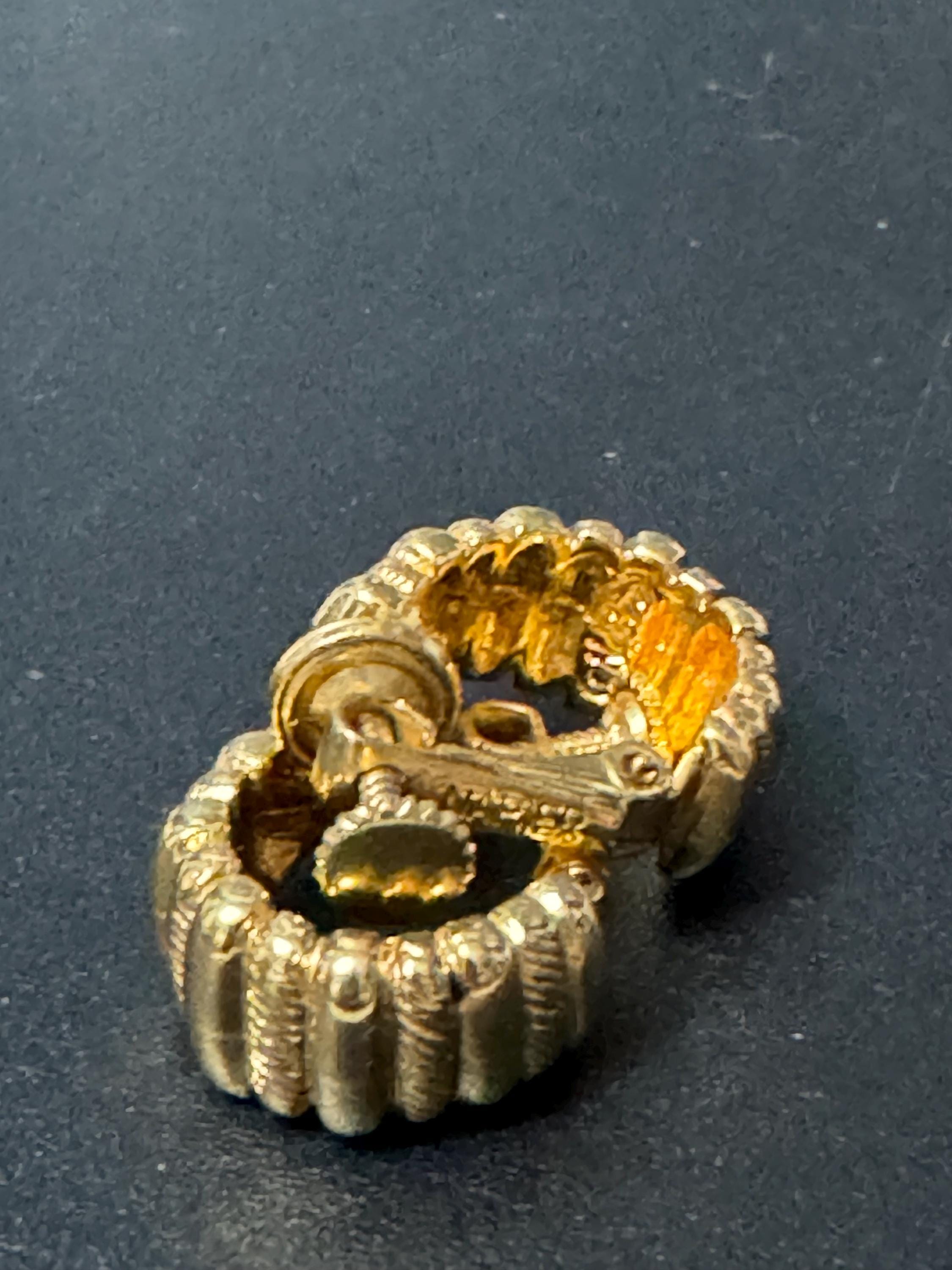 Signed NAPIER Vintage small gold tone clip on hoop earrings