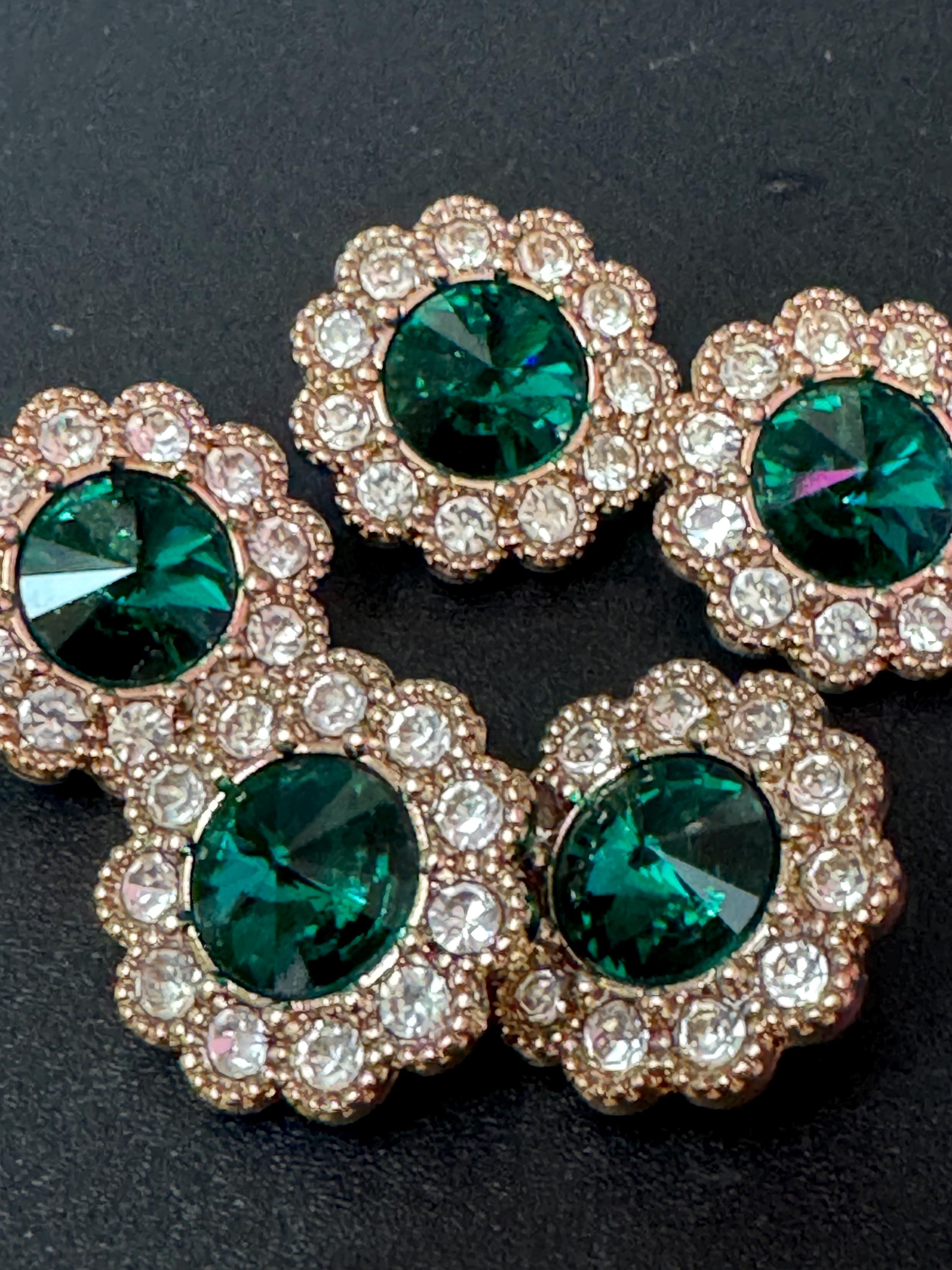 20mm clear and emerald green Rivoli Crystal glass flower buttons, pack of 5, gold tone metal