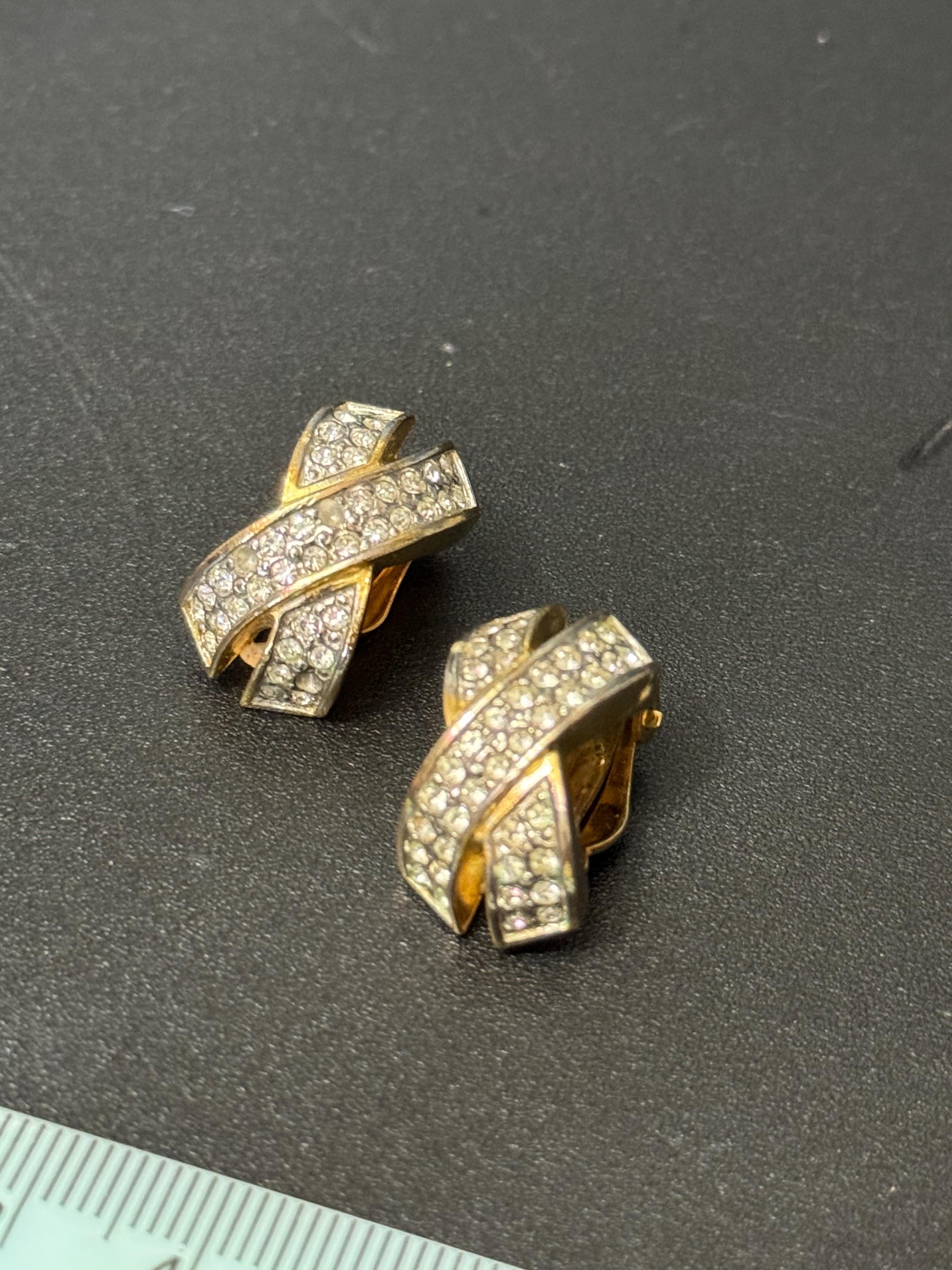 Clear Diamanté paste gold tone X cross Clip On Earrings