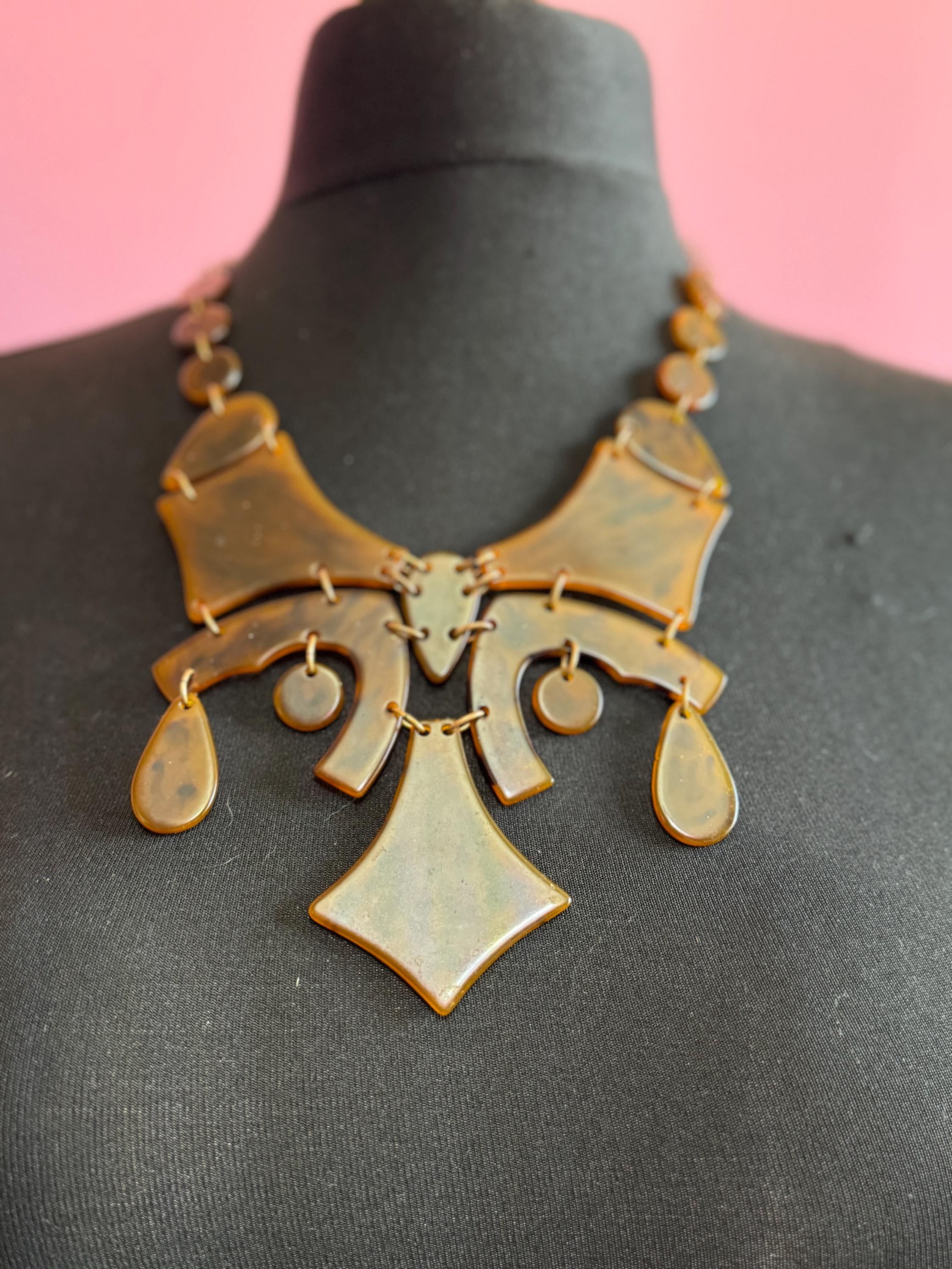Vintage faux tortoiseshell panel link bib necklace 59cm