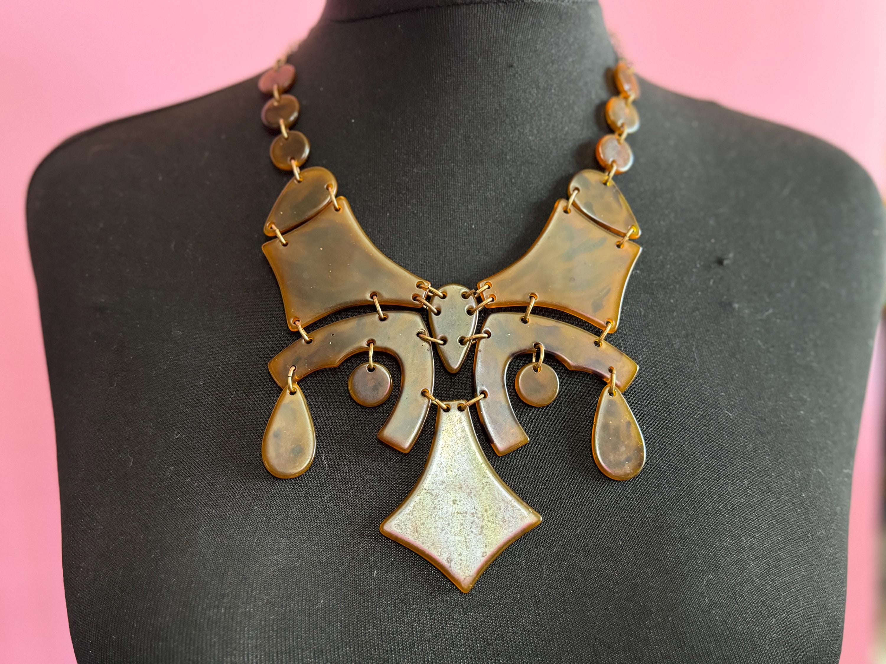 Vintage faux tortoiseshell panel link bib necklace 59cm