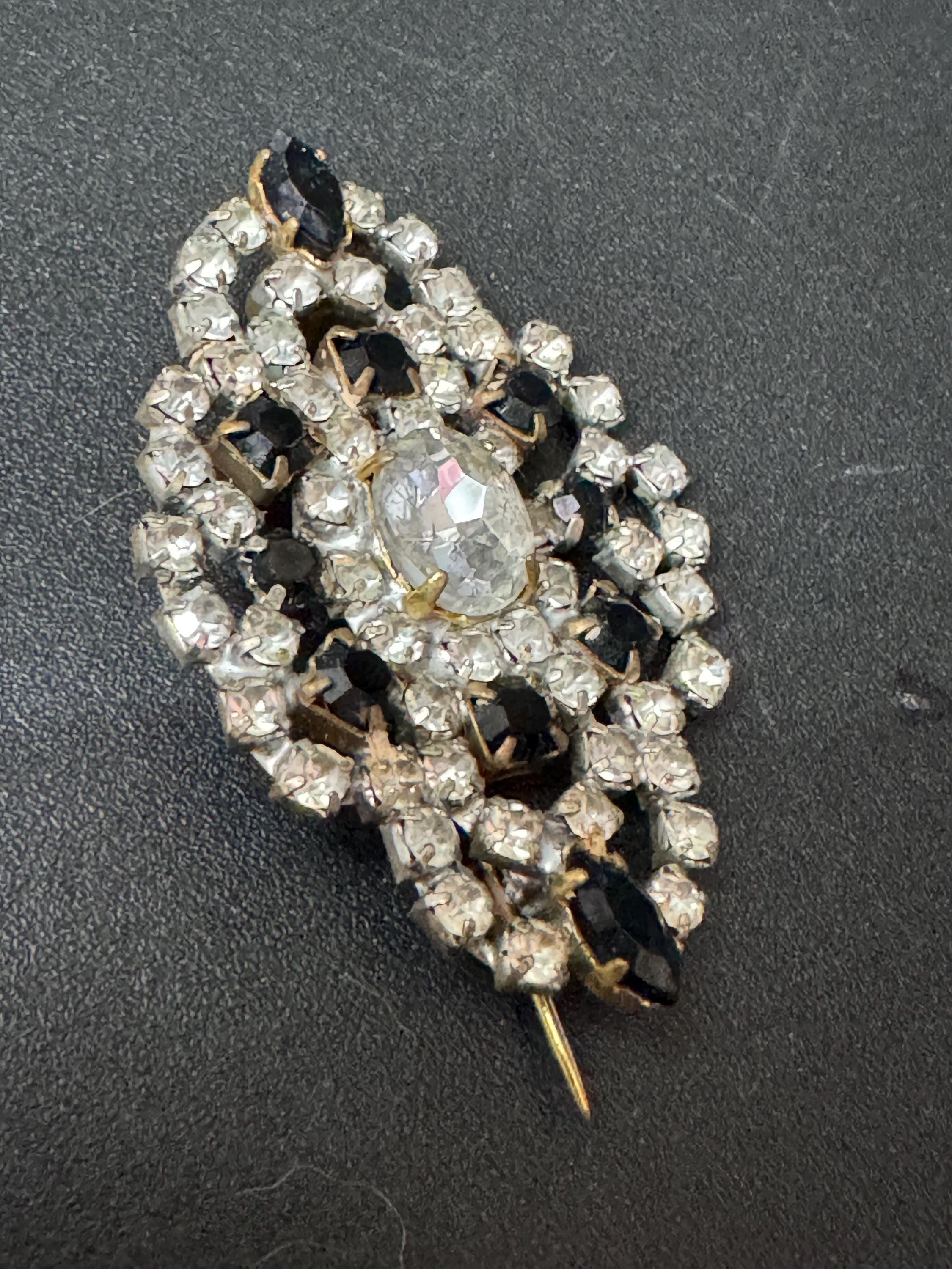 Vintage Monochrome black white clear Rhinestone diamanté paste brooch