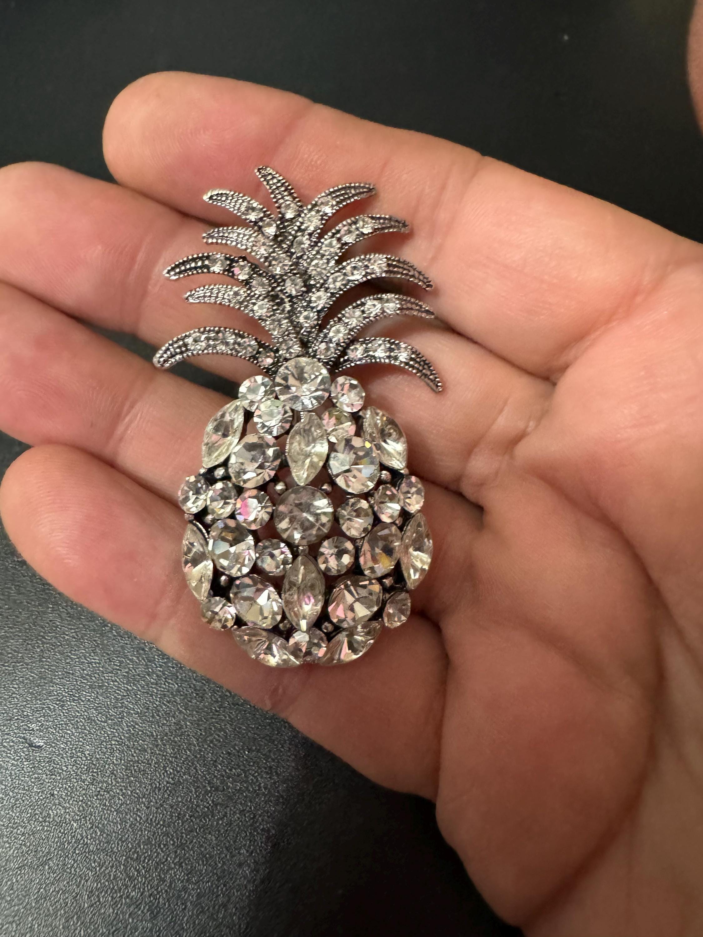 Novelty clear diamanté crystal pineapple fruit brooch