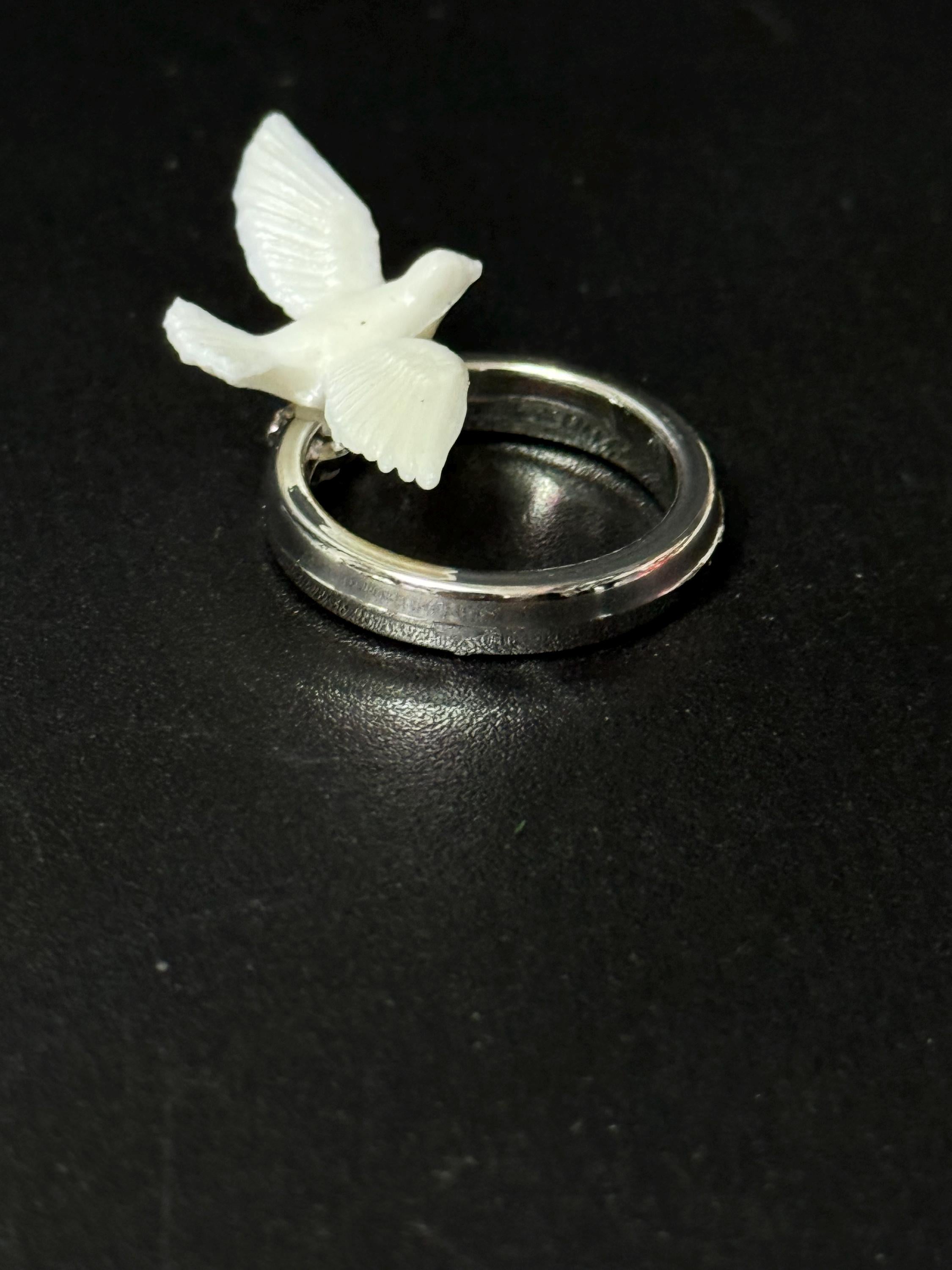 Vintage traditional silver plastic Wedding ring and dove bird anniversary Cake topper decoration