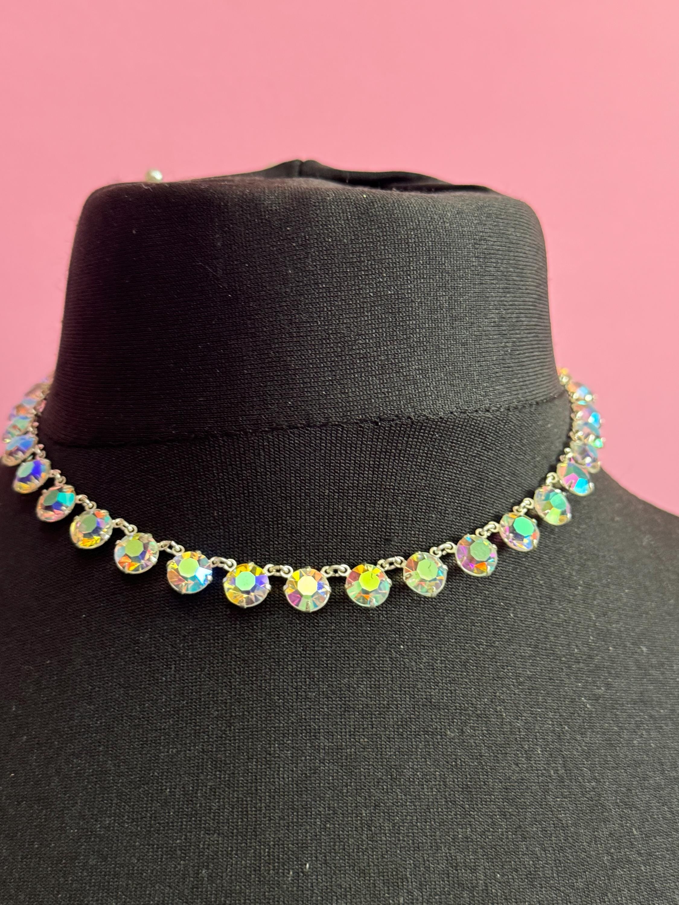 Vintage aurora borealis necklacec
