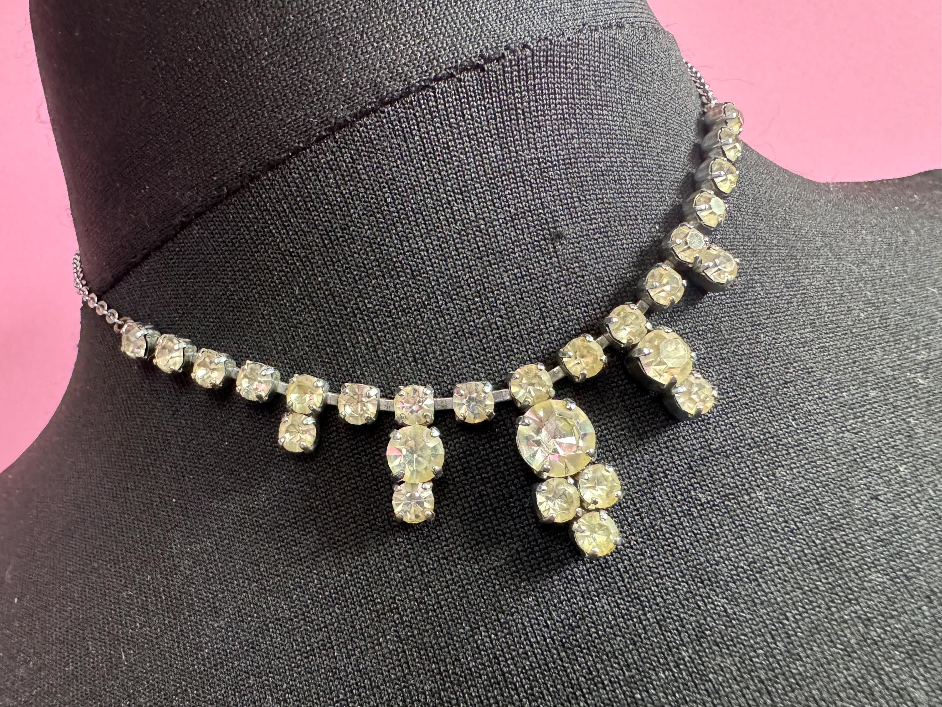 Vintage clear diamanté glass rhinestone crystal silver tone necklace 41cm