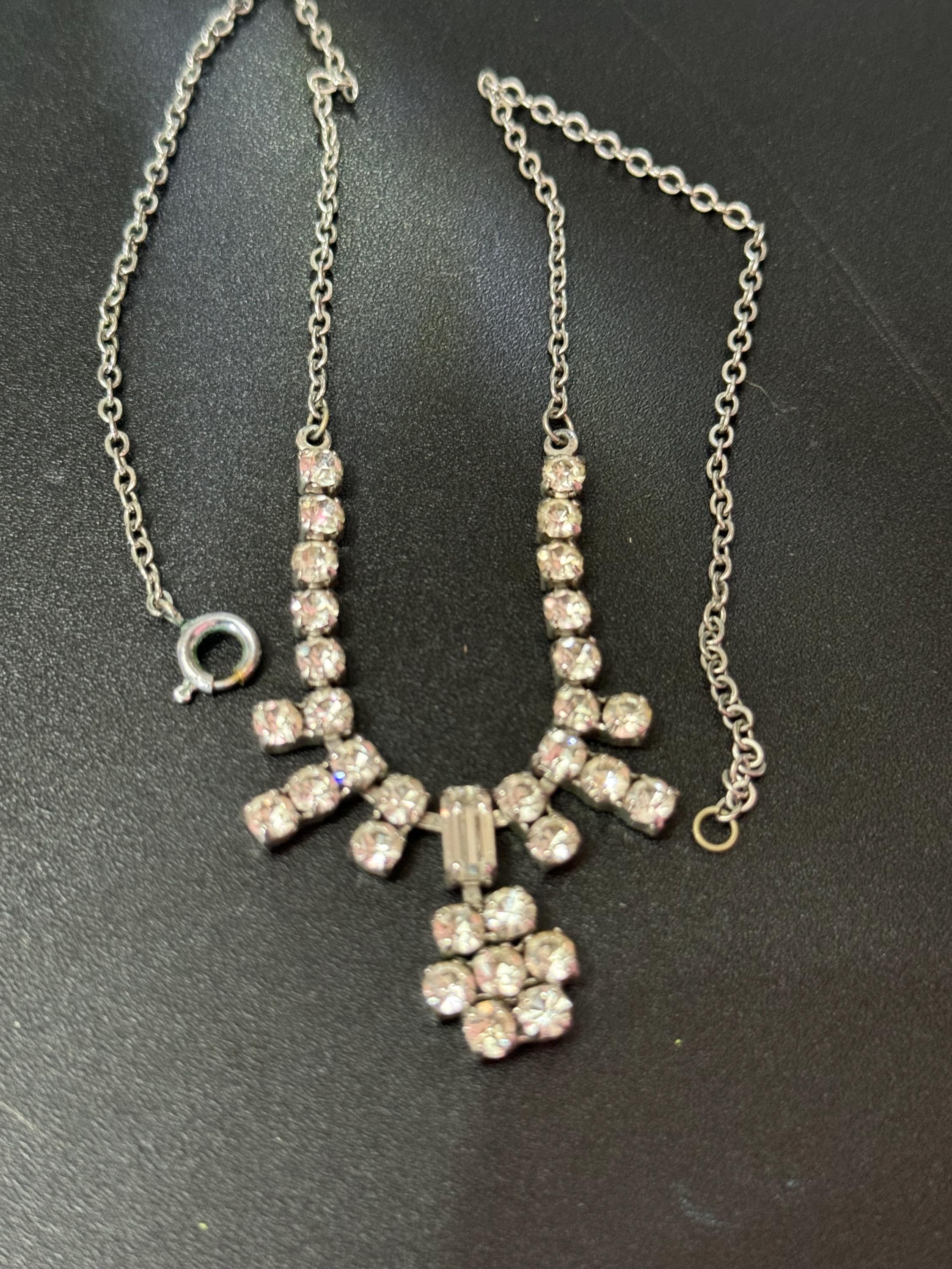 Vintage clear diamanté glass rhinestone crystal silver tone necklace 40cm