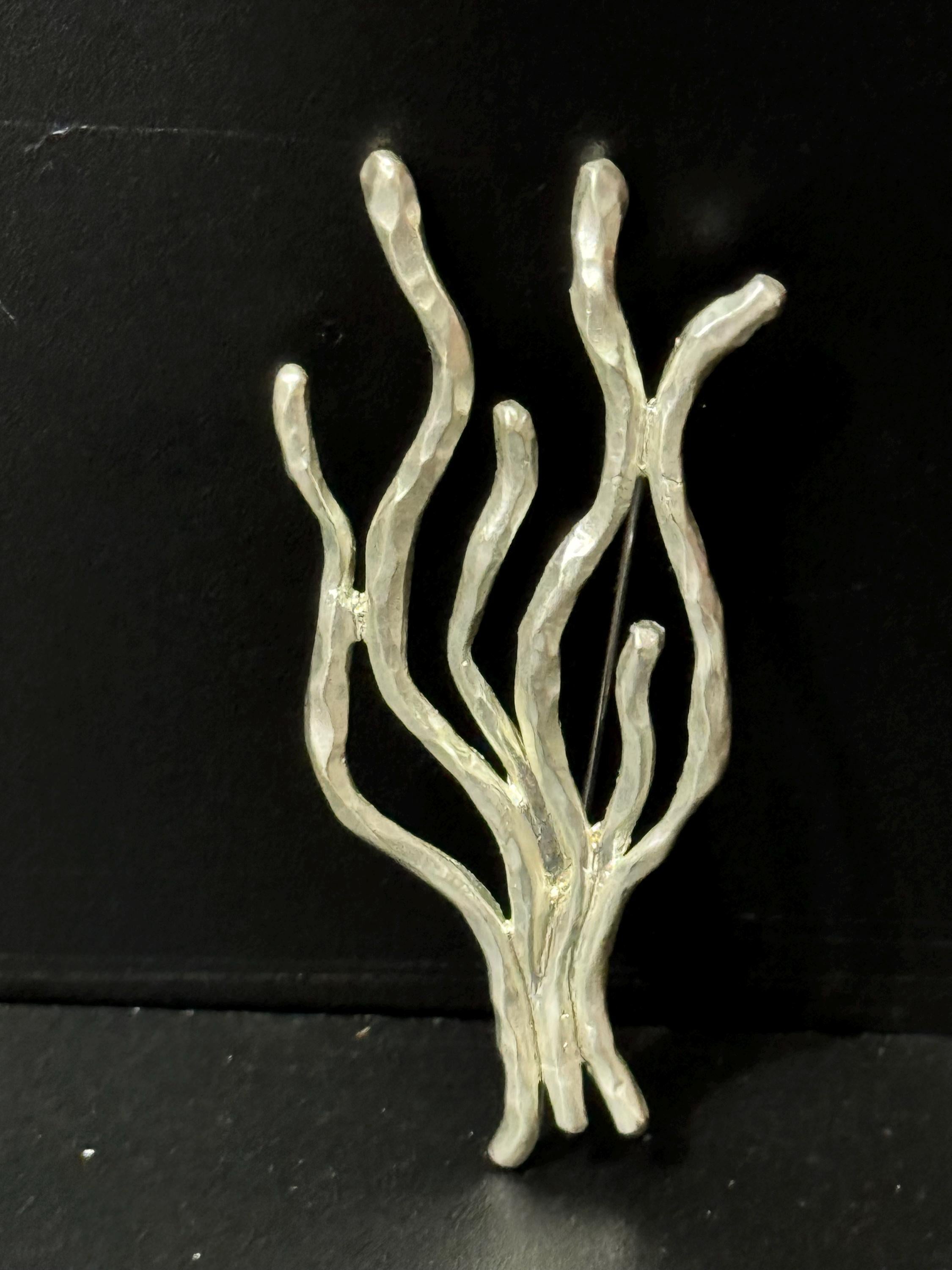 French signed dolce vita silver tone seaweed brooch