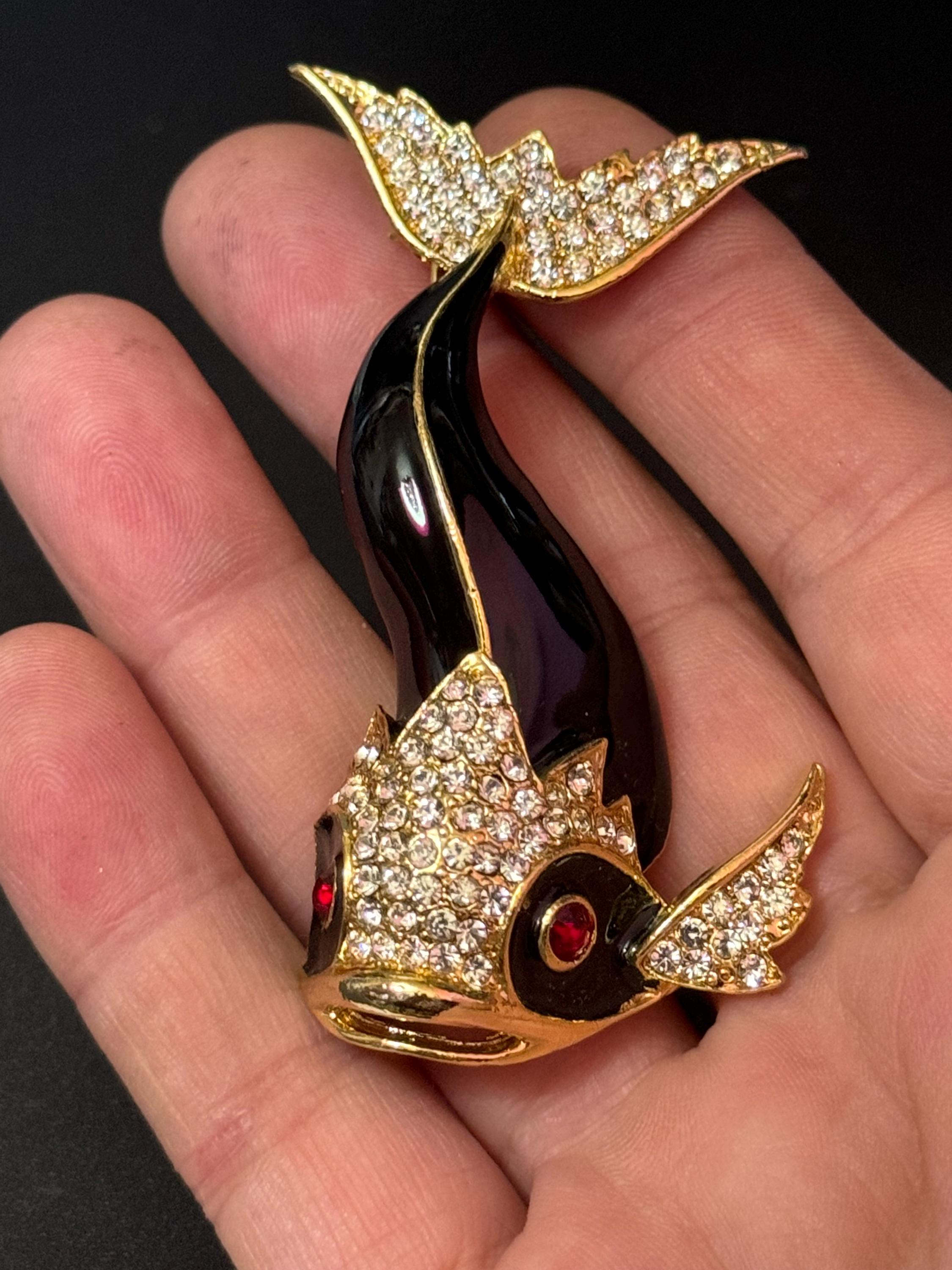Vintage 1980s Gold tone Black enamel  fish brooch with ruby glass eyes 8cm
