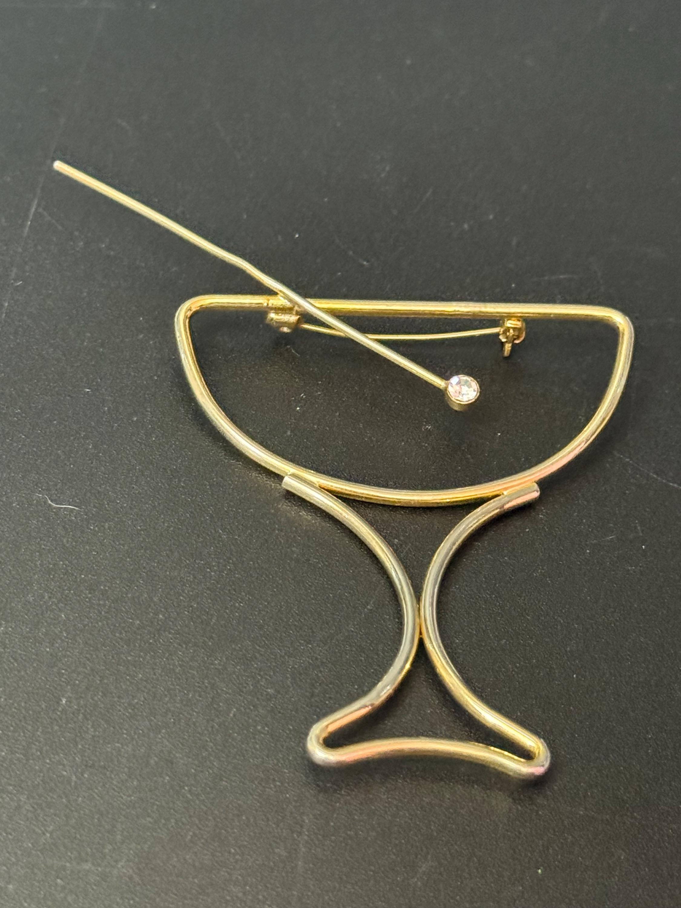oversized Champagne Gin Martini Cocktail Glass gold tone brooch with clear diamanté   Ideal 18th or 21st birthday gift 1980s 1990s