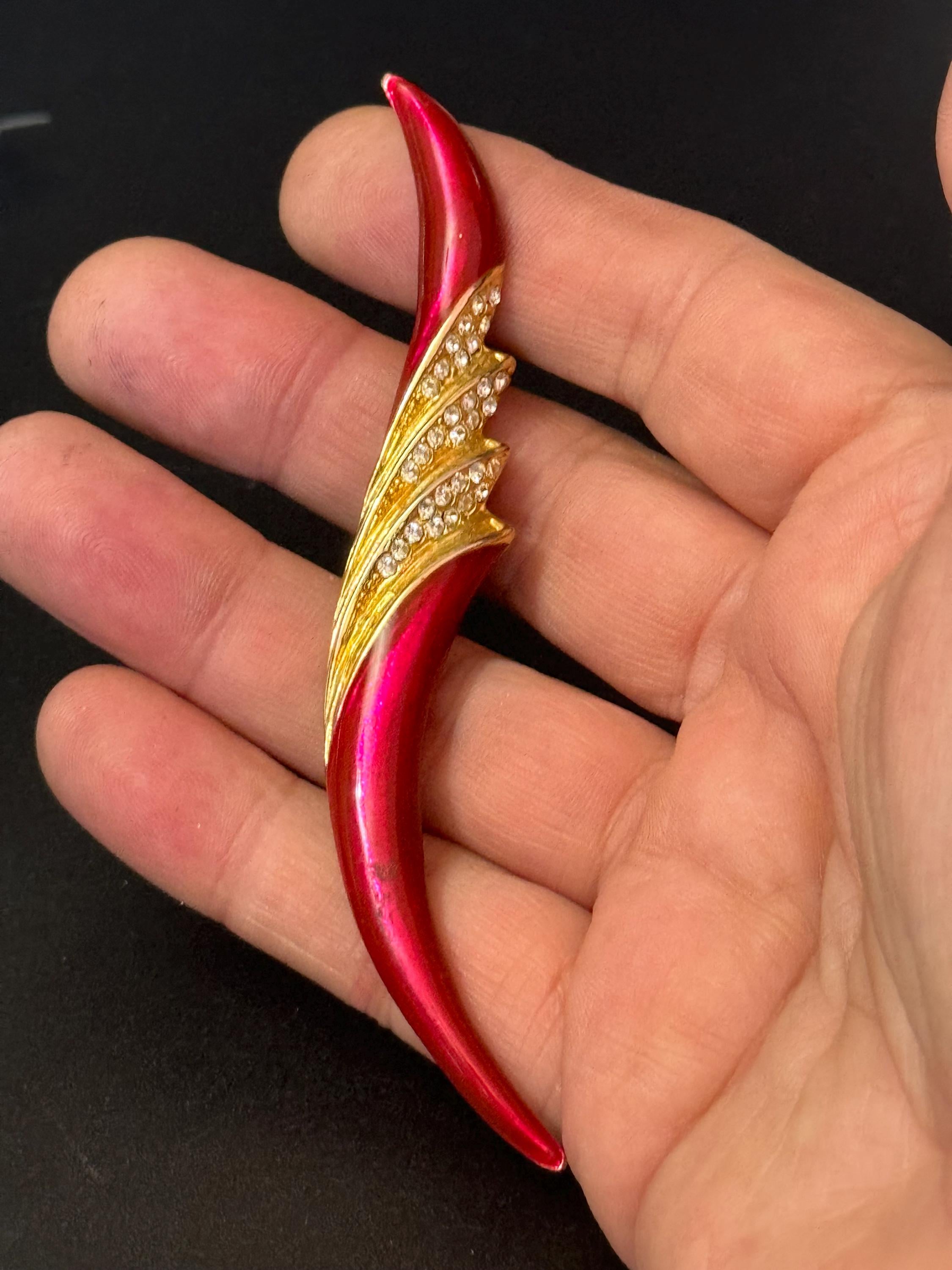 vintage raspberry red pink enamel long diamanté bar brooch 1980s 11cm