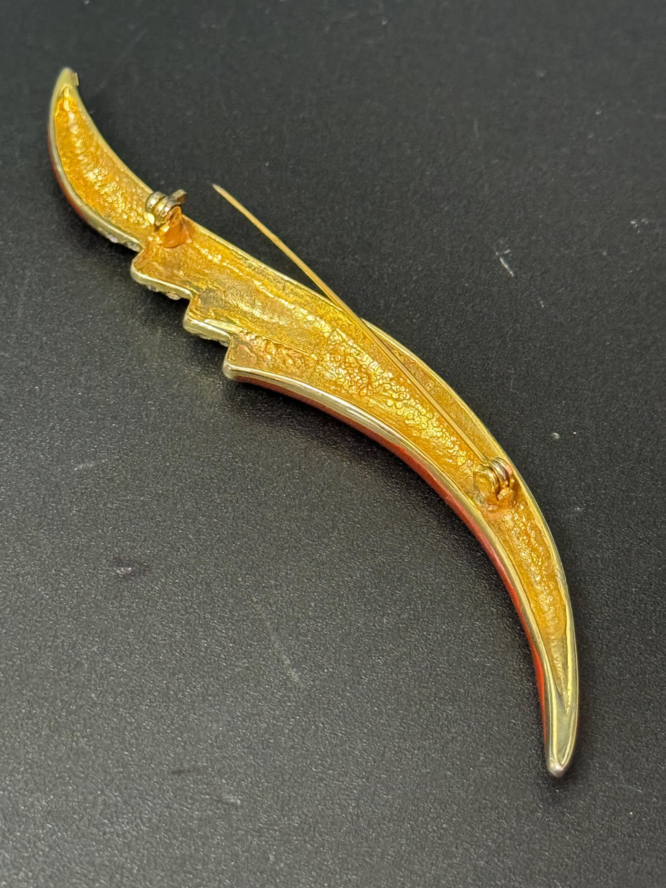 vintage raspberry red pink enamel long diamanté bar brooch 1980s 11cm