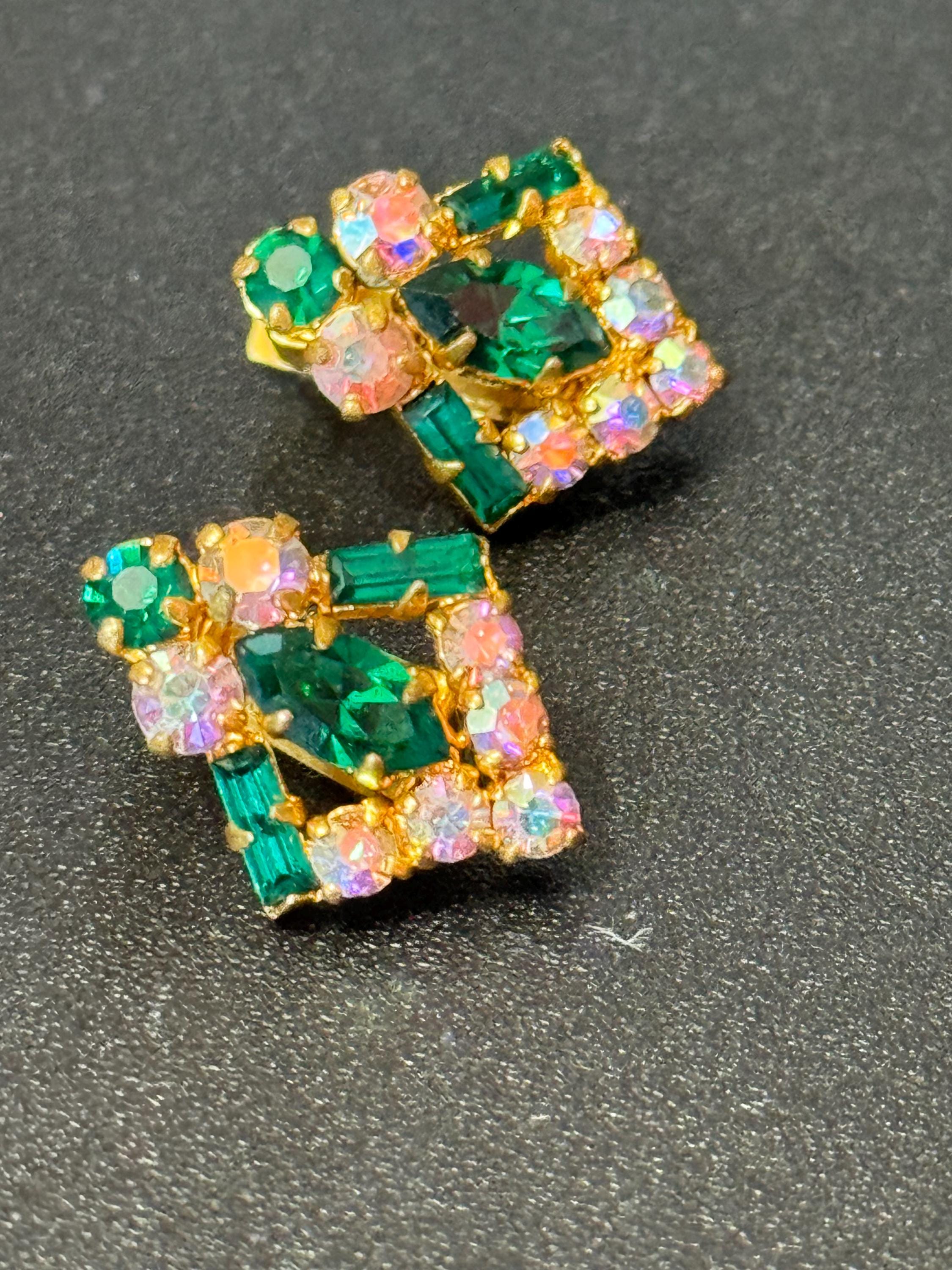 Vintage Diamanté Emerald Green Paste Rhinestone Clip On Earrings Gold Tone AB