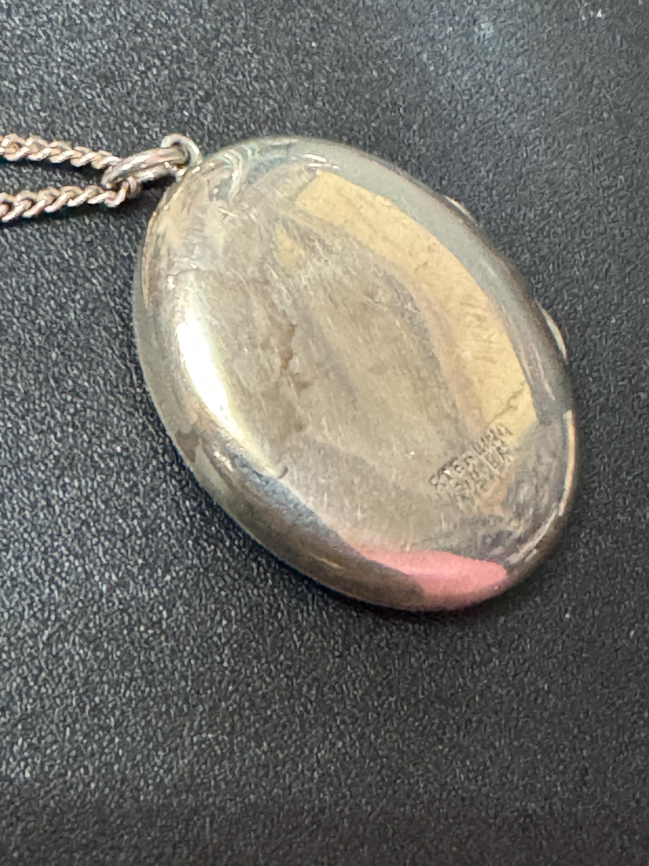Vintage 925 sterling silver Large oval etched photo locket 10.9 grams