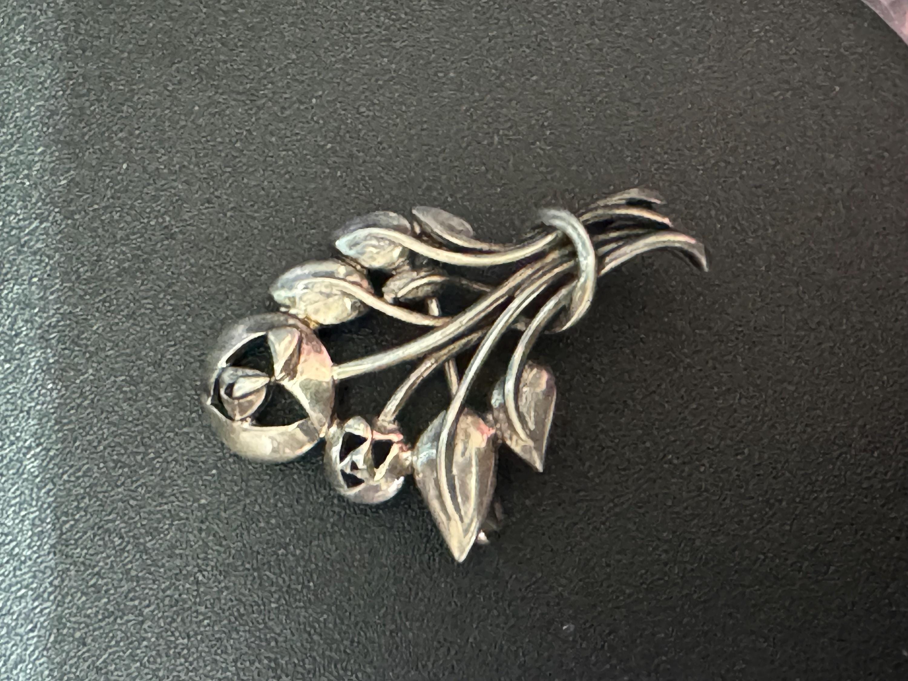 Kit Heath 1996 Sterling 925 Silver art nouveau style floral Brooch 3.5cm