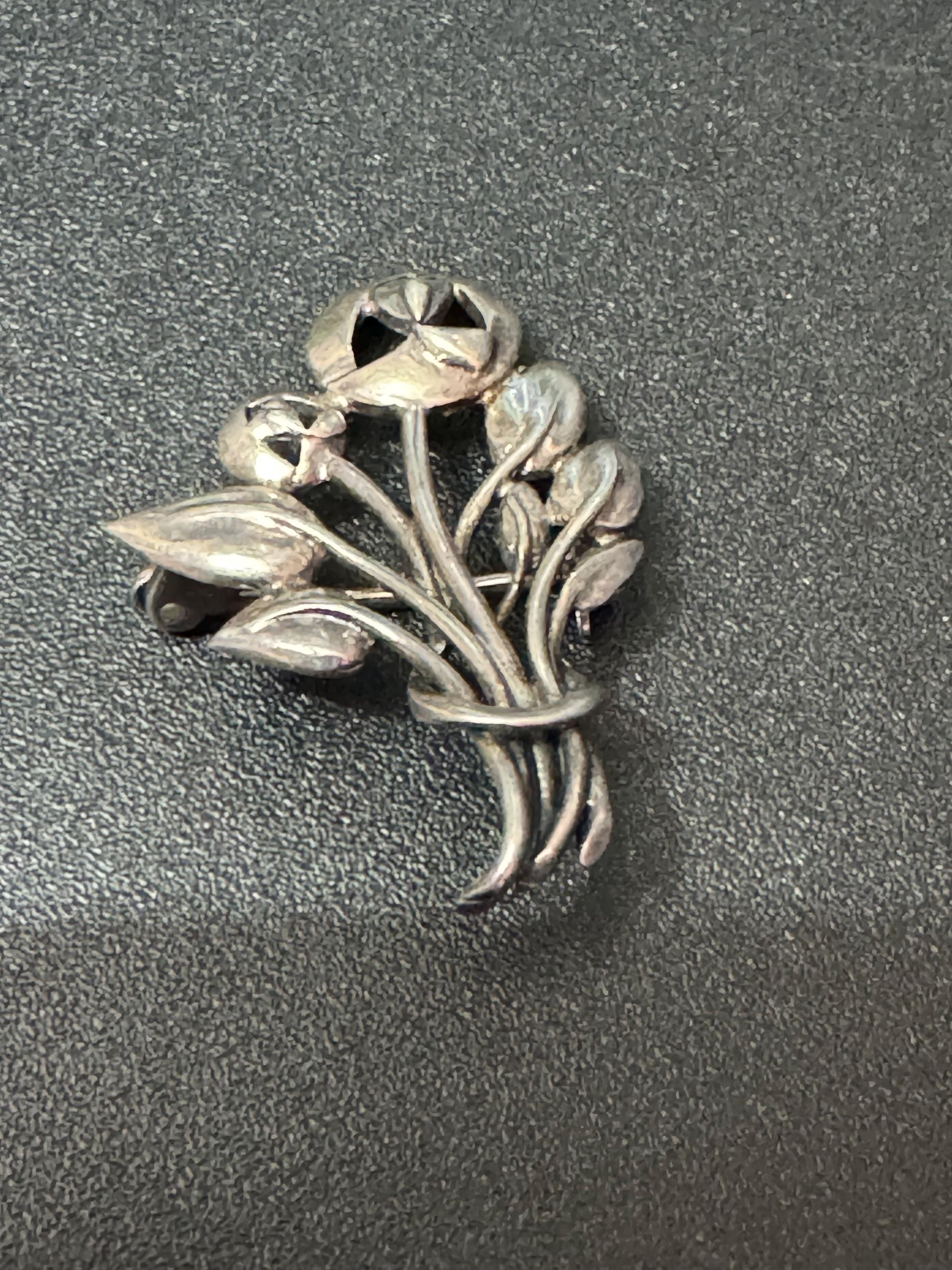 Kit Heath 1996 Sterling 925 Silver art nouveau style floral Brooch 3.5cm