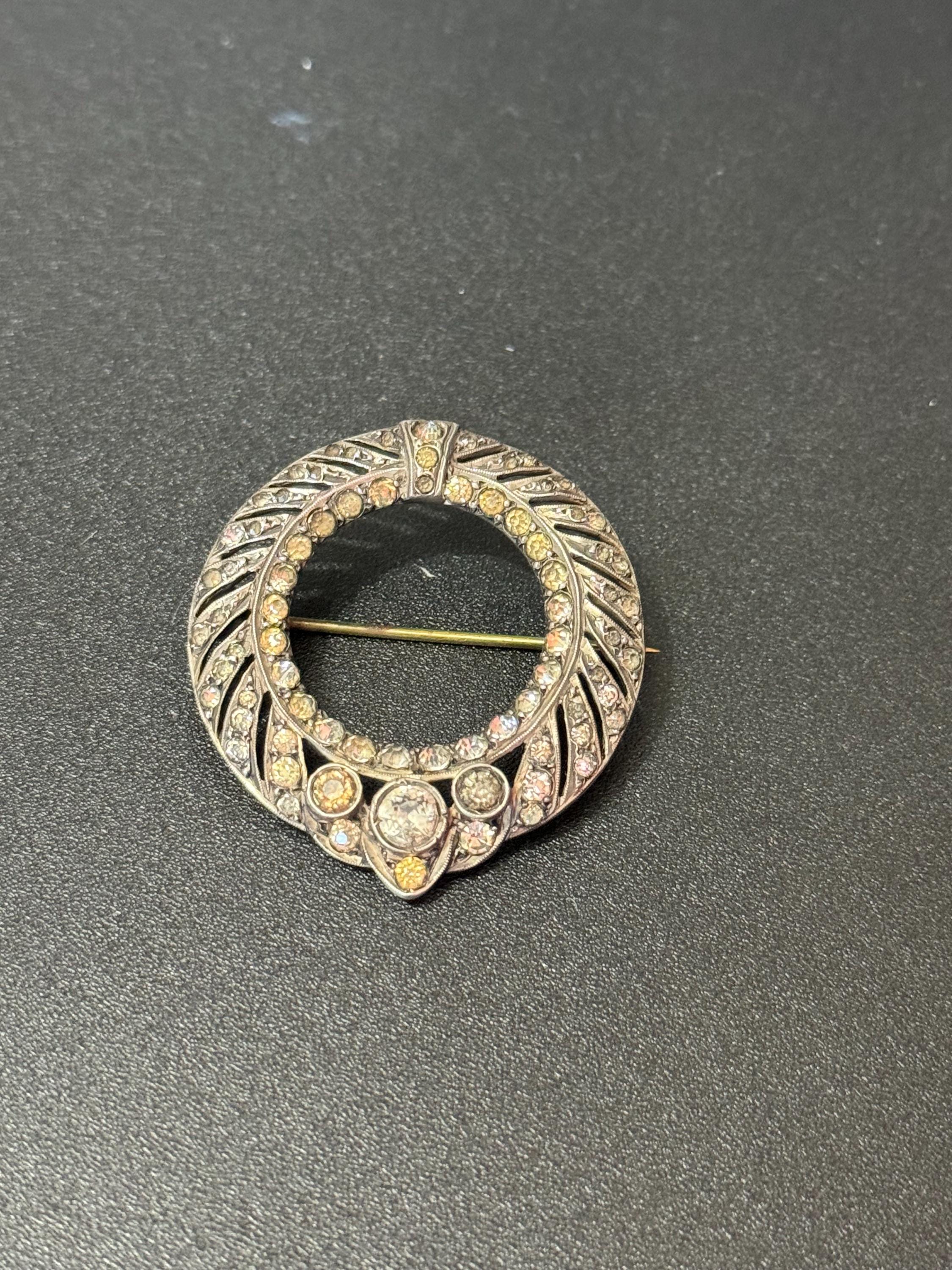 Sterling 925 silver floral wreath brooch with clear diamanté old paste stones 3.75cm