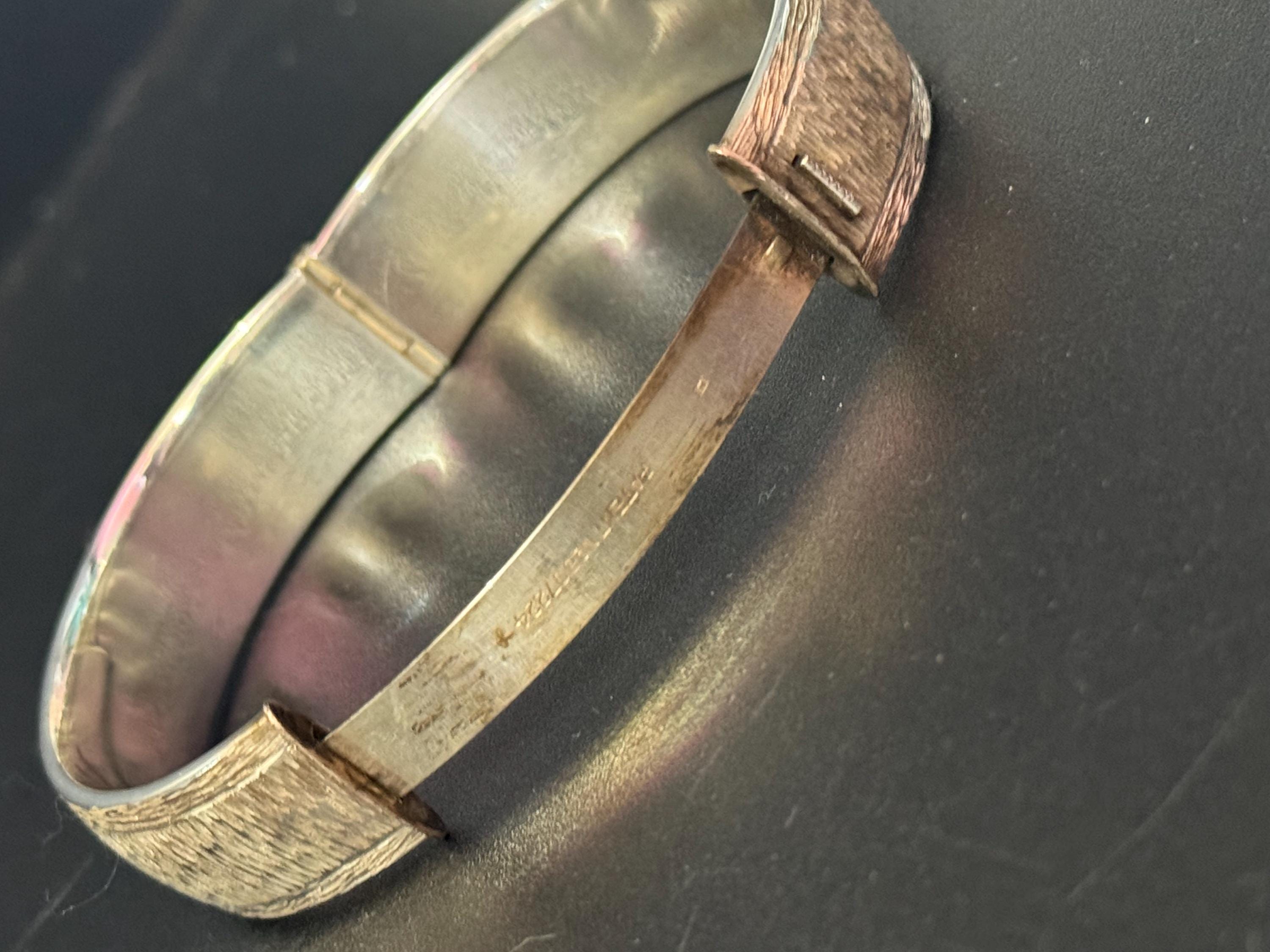1972 (x) Birmingham hallmarked Sterling silver bark clamper opening bangle 1.5cm