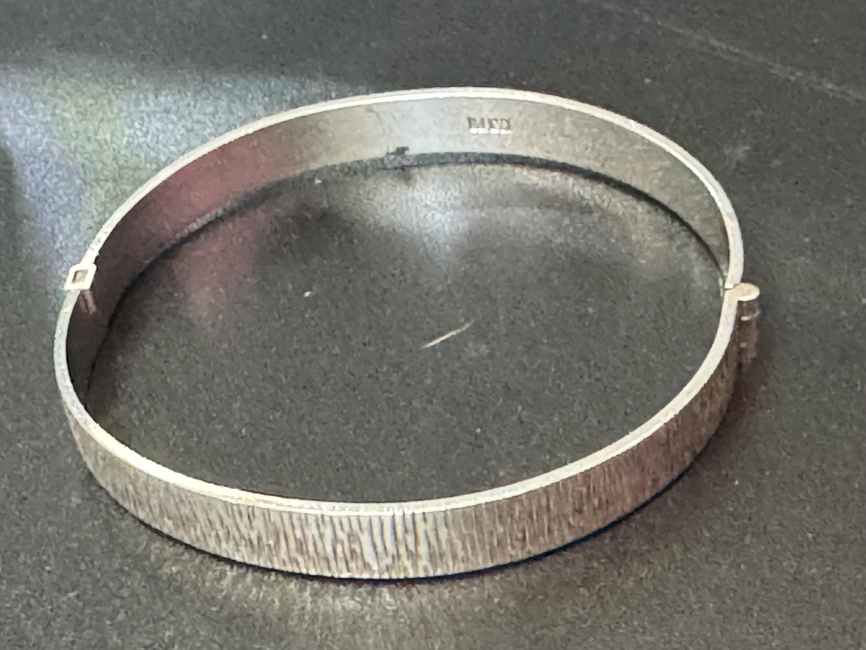 Vintage 1973 7mm Wide sterling silver engraved bark 925 ornate bangle 16 grams 1970s hallmarked
