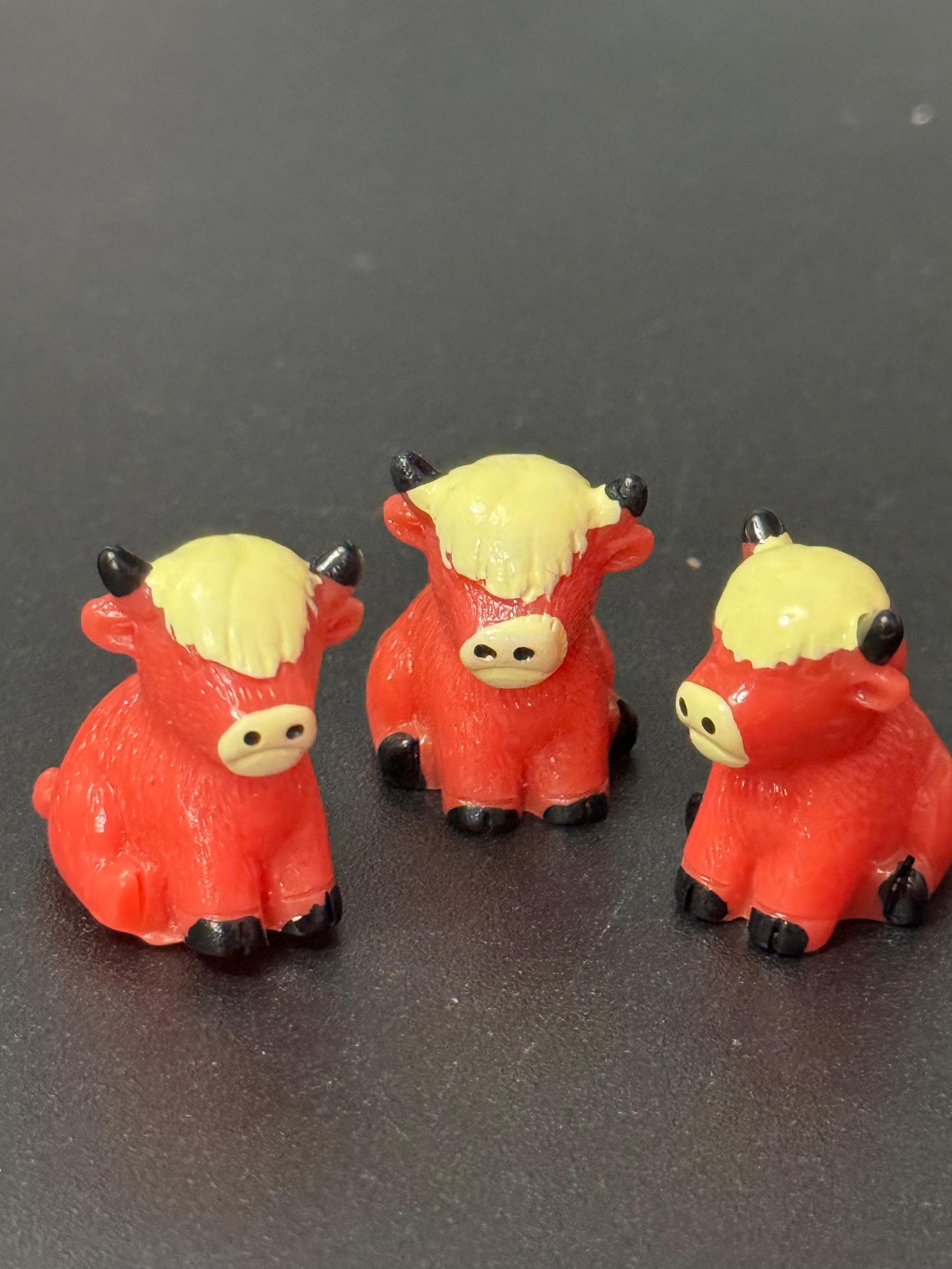 3 x Miniature highland cow cattle toppers tiny figures for cake decoration , craft and dollhouse