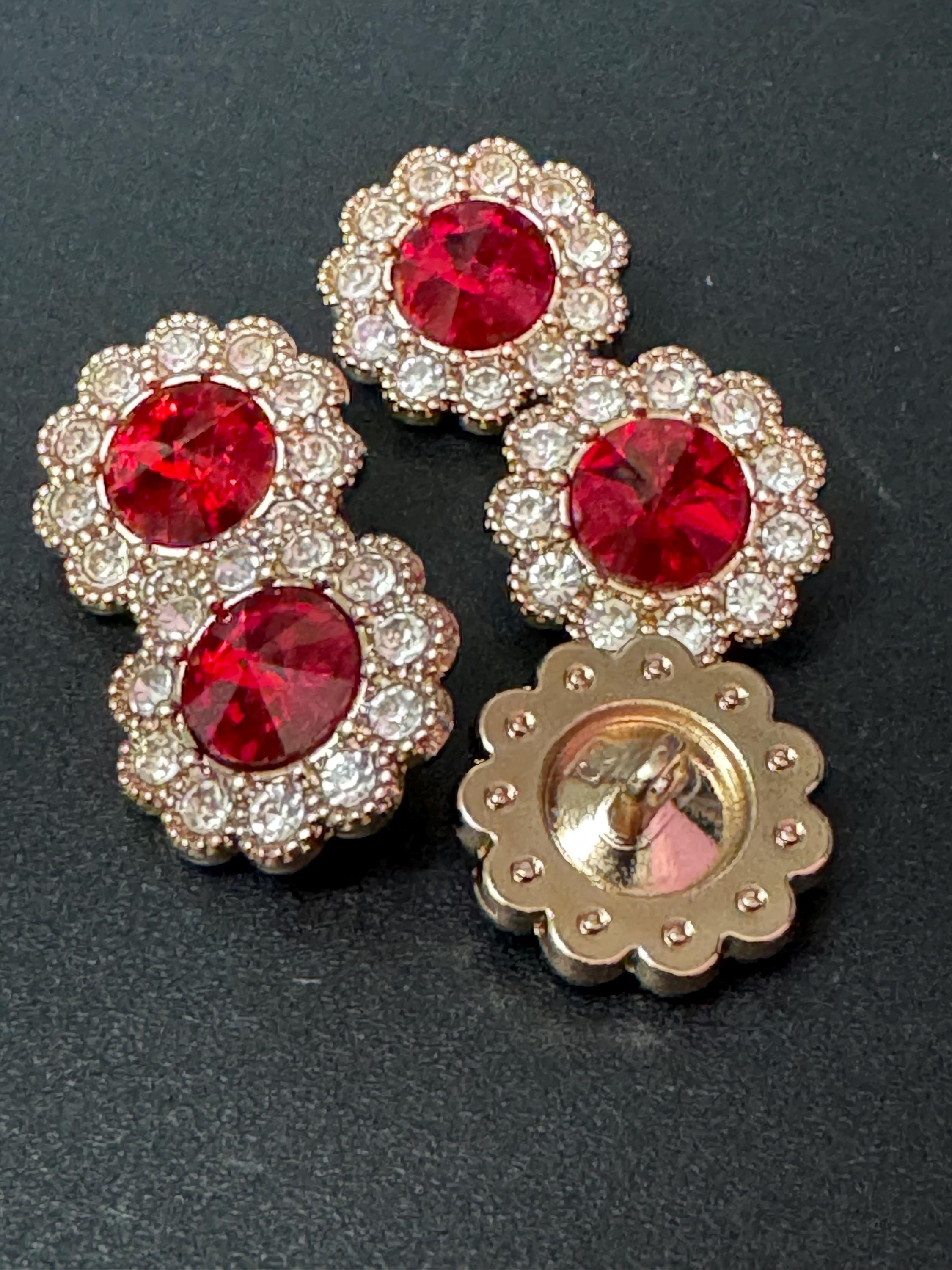 20mm clear and ruby red Rivoli Crystal glass flower buttons, pack of 5, gold tone metal
