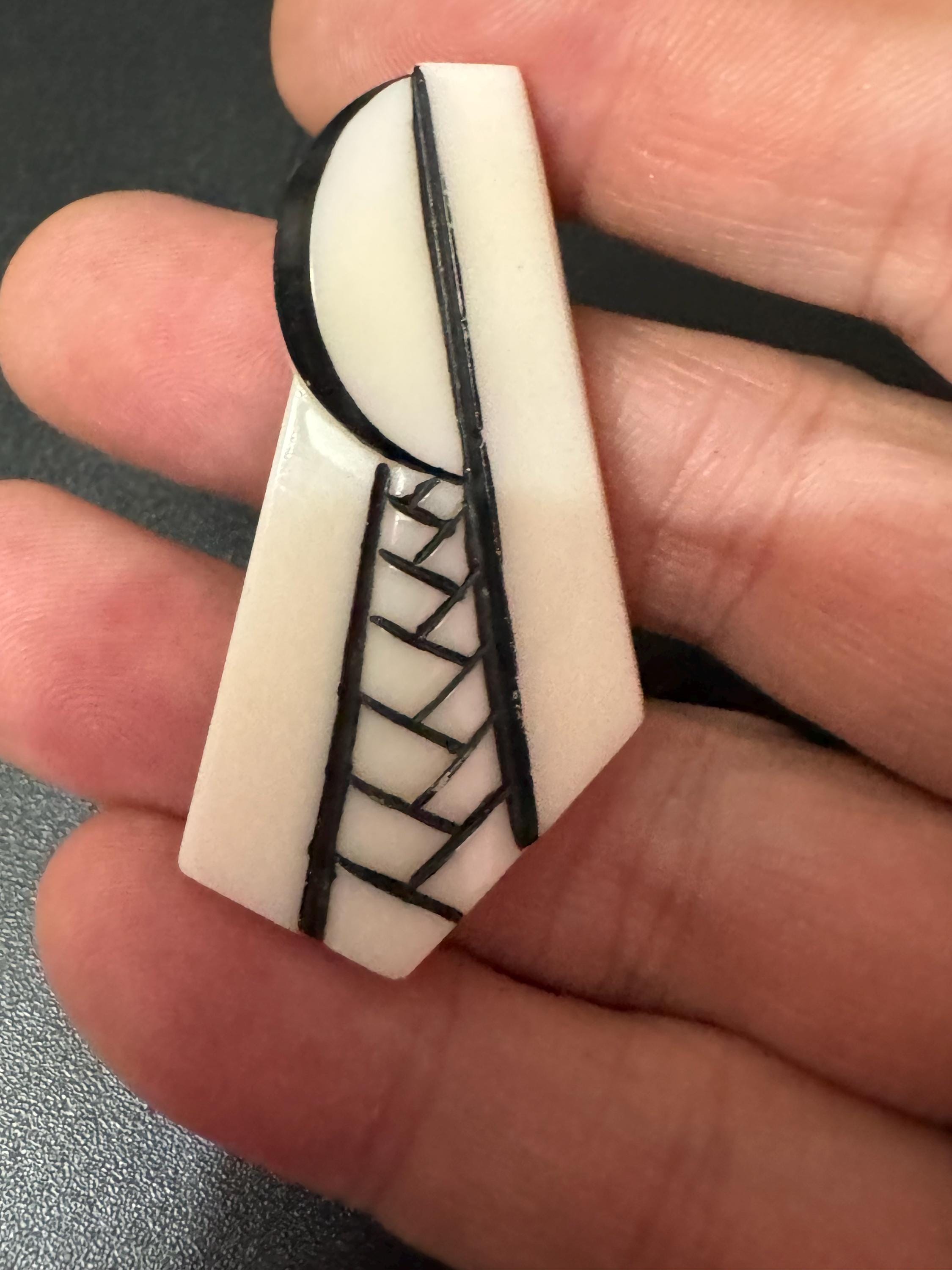 1 x Art Deco Geometric cream black signed Czech glass monochrome Dress Clip