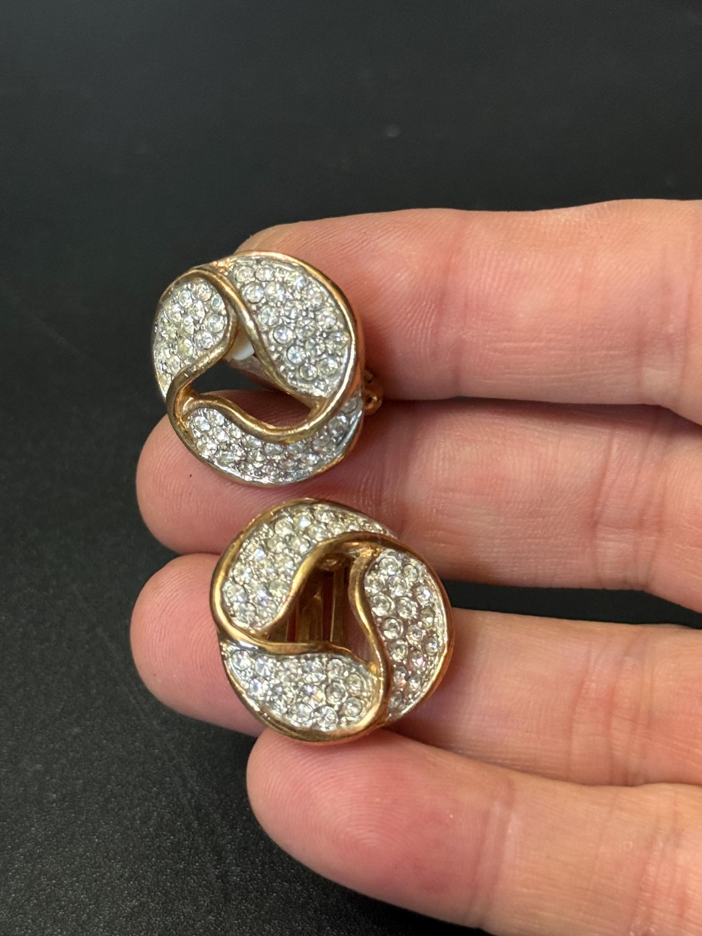 Clear Diamanté paste gold tone round Clip On Earrings