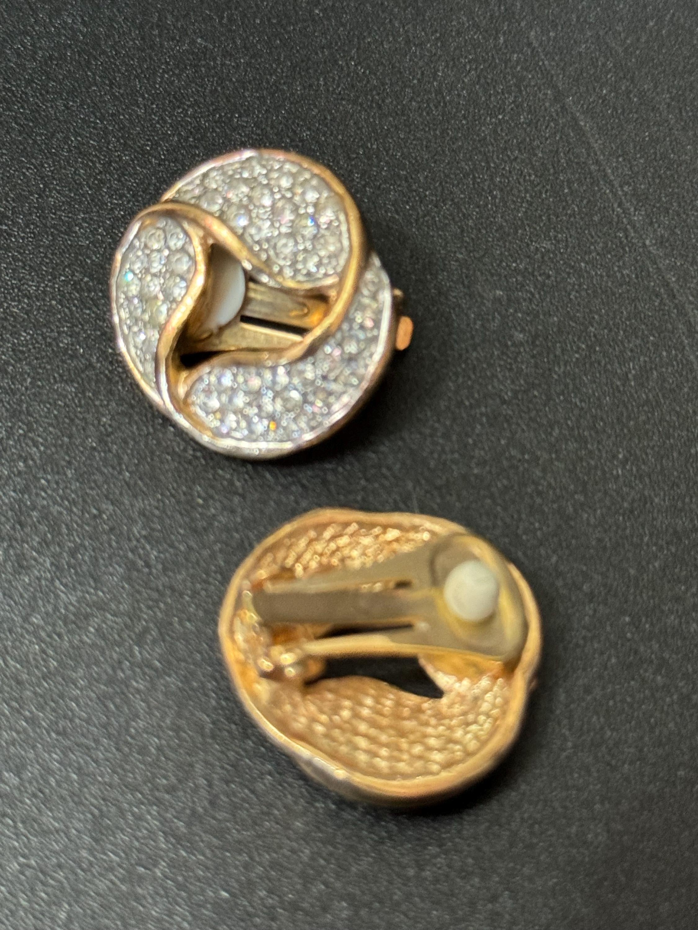 Clear Diamanté paste gold tone round Clip On Earrings