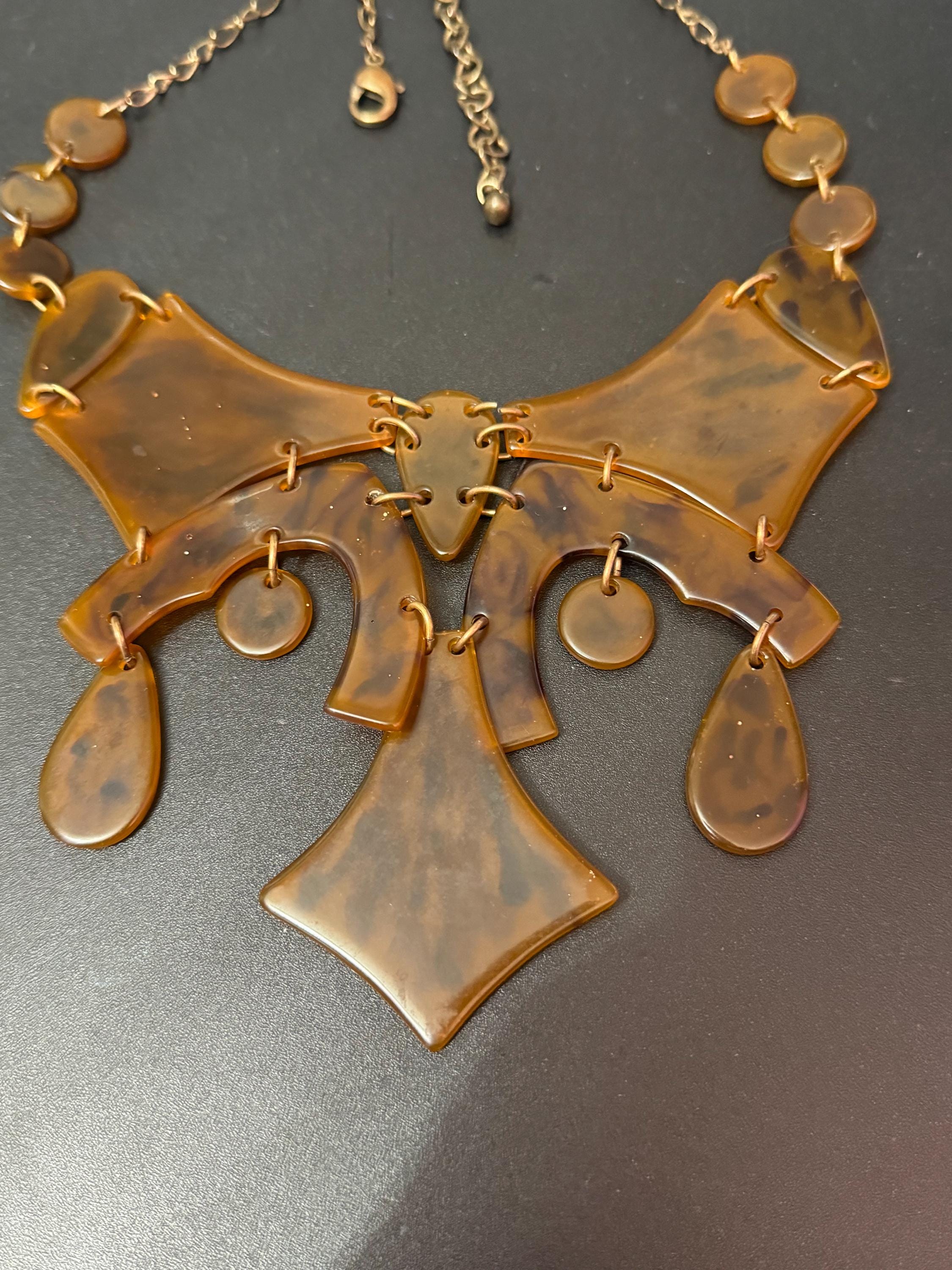 Vintage faux tortoiseshell panel link bib necklace 59cm