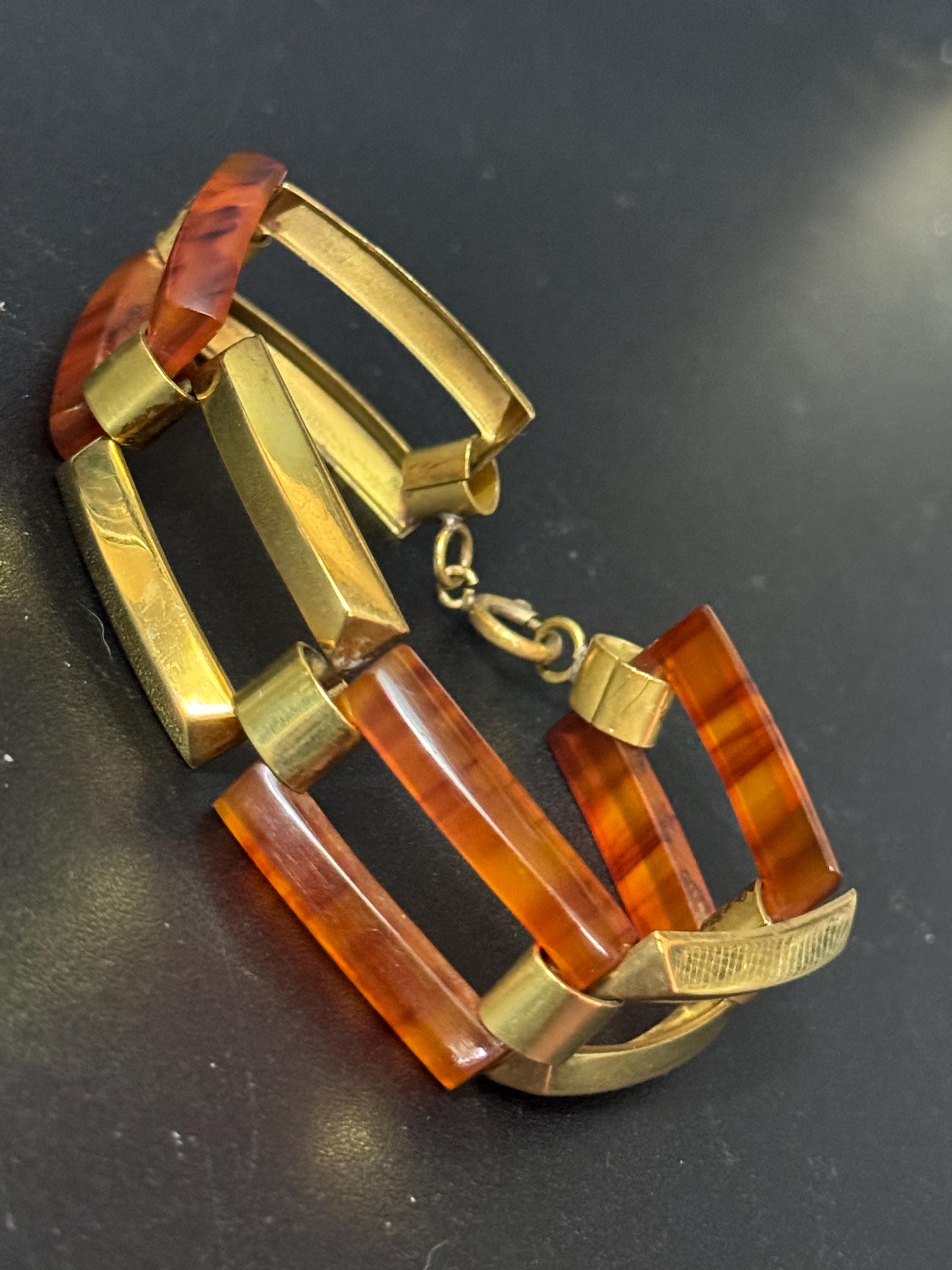 Faux tortoiseshell brown celluloid plastic resin panel link gold tone bracelet Vintage retro 60’s 70s