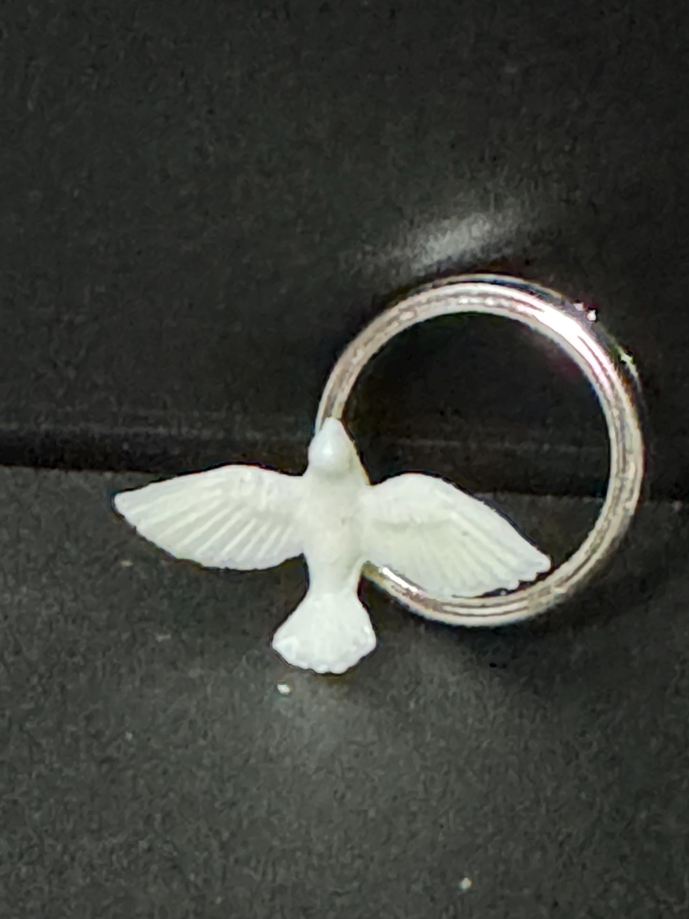 Vintage traditional silver plastic Wedding ring and dove bird anniversary Cake topper decoration