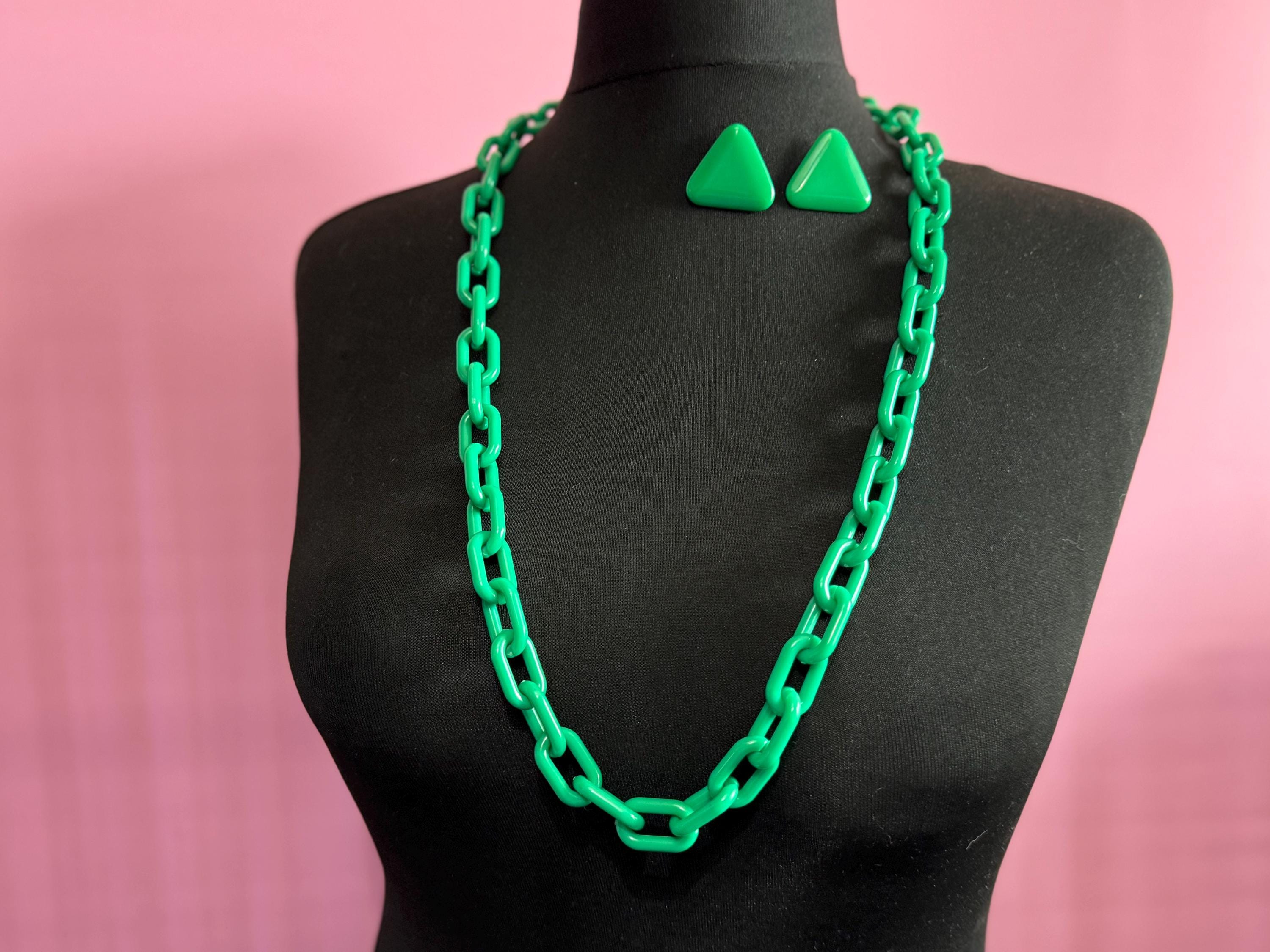Vintage Bright Green Plastic Jewelry Set: Chunky Chain Necklace & Triangle Earrings