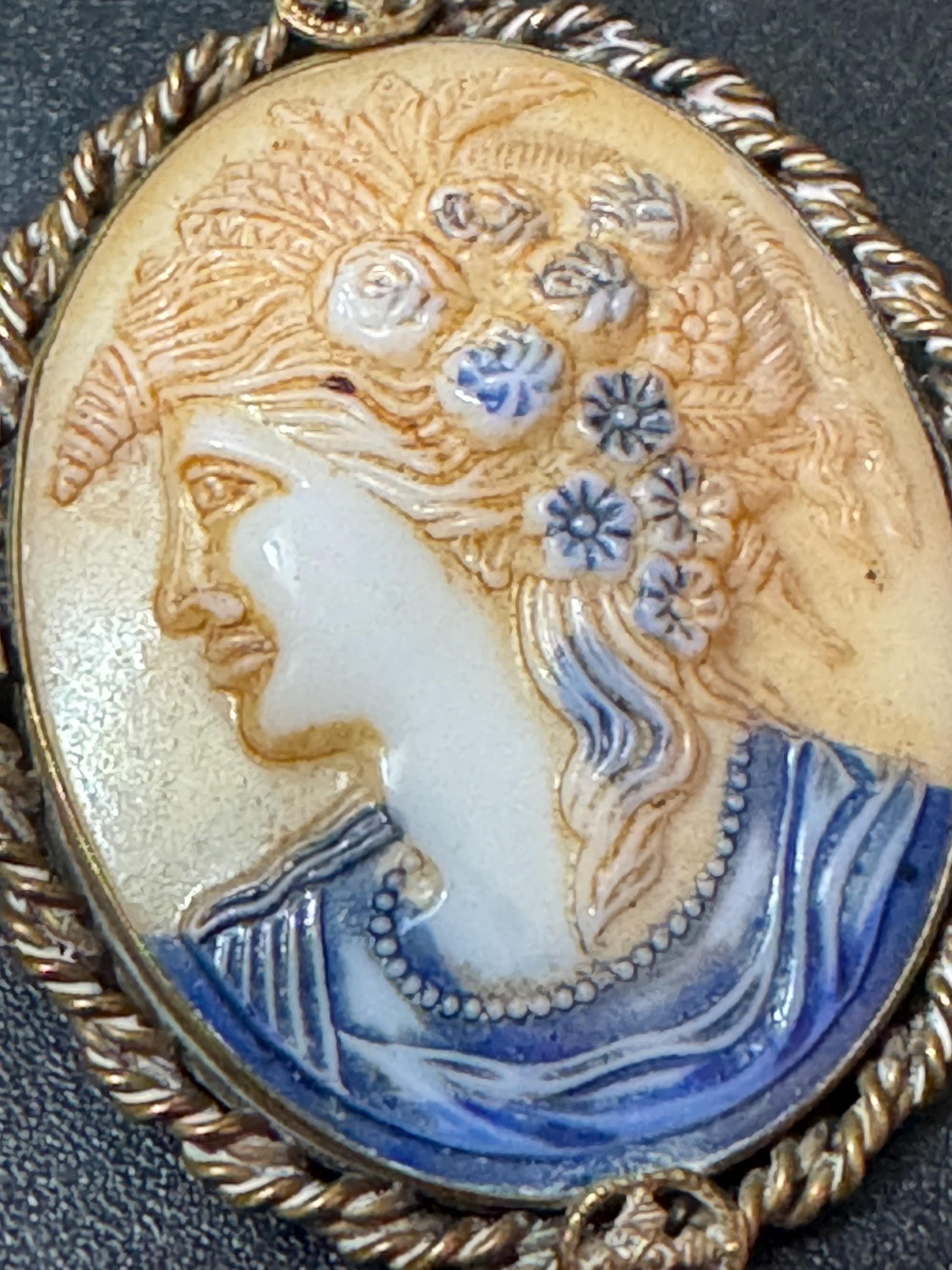 Vintage carved shell oval Cameo Brooch necklace blue beige tones