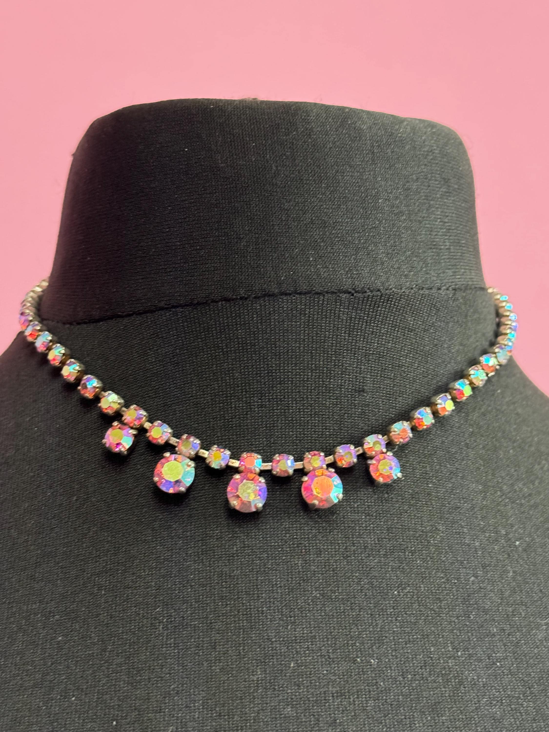 Vintage pink AB Aurora borealis diamanté glass rhinestone crystal necklace silver tone 41cm