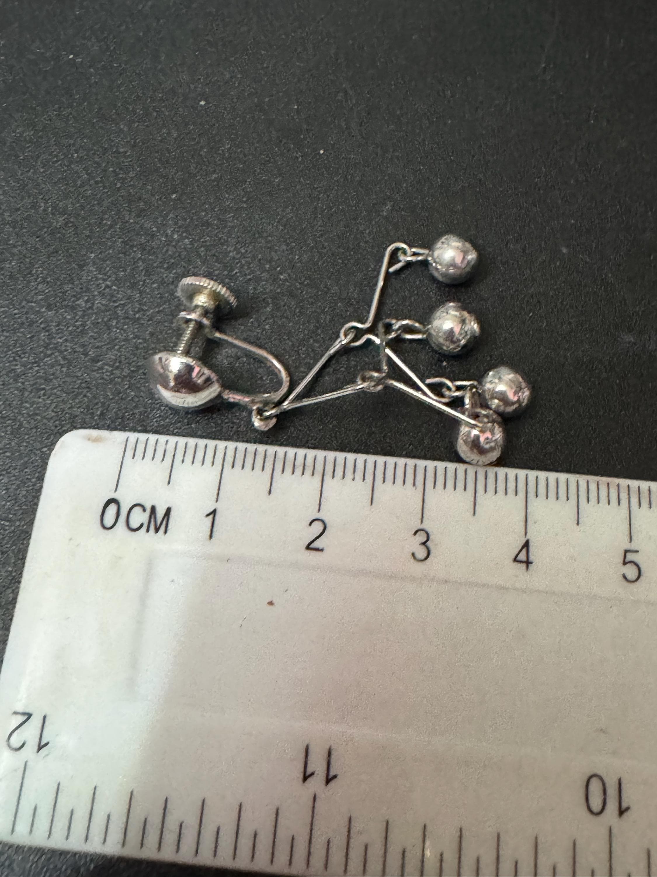 Signed Coro vintage modernist silver tone long dangly drop earrings