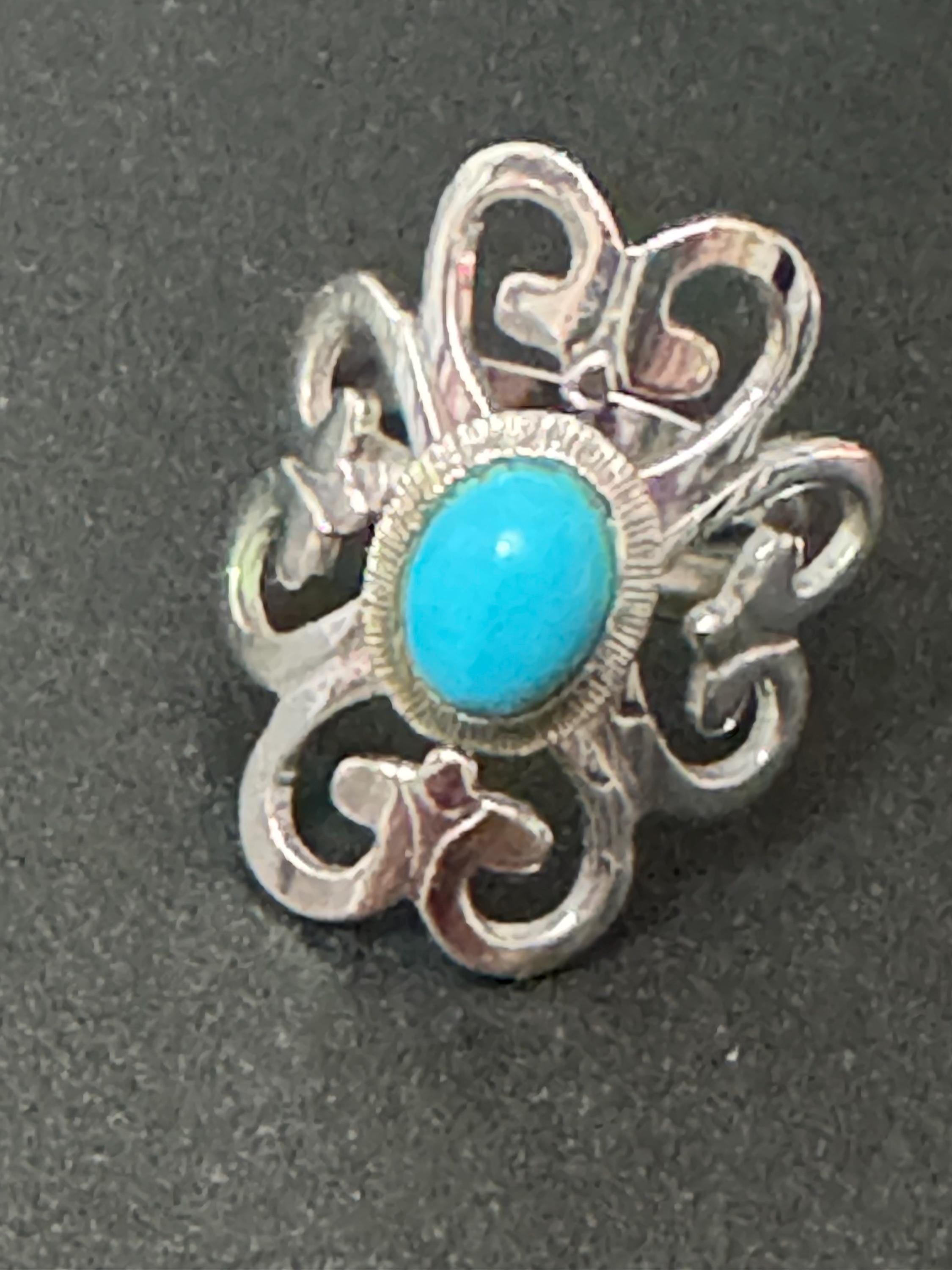 Signed sarah Coventry silver tone 1970s brutalist turquoise blue oval cabochon cocktail ring adjustable M N O