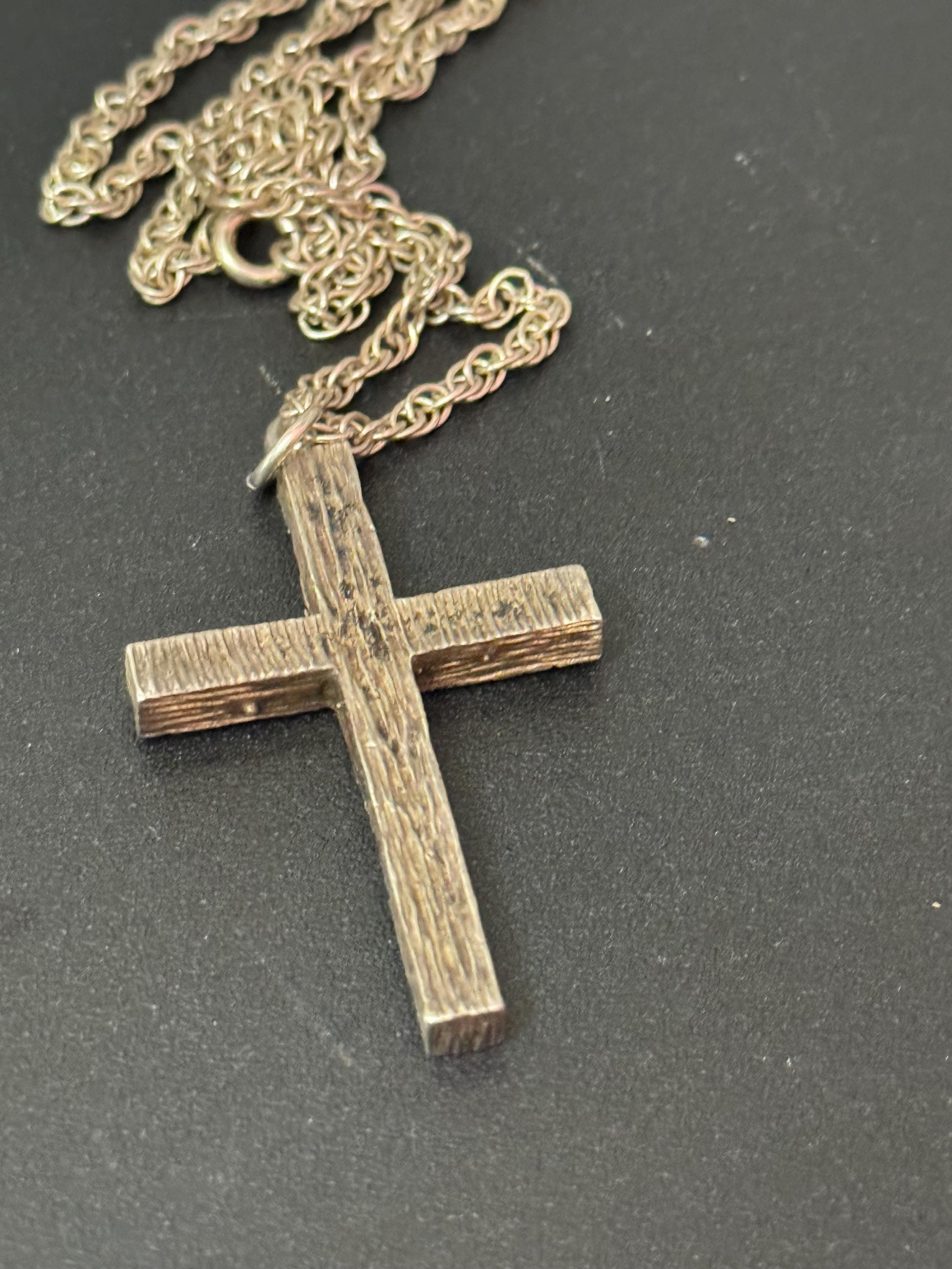 1970s chunky Vintage sterling 925 silver hallmarked 46cm chain bark finish heavy cross pendant religious christening birthday