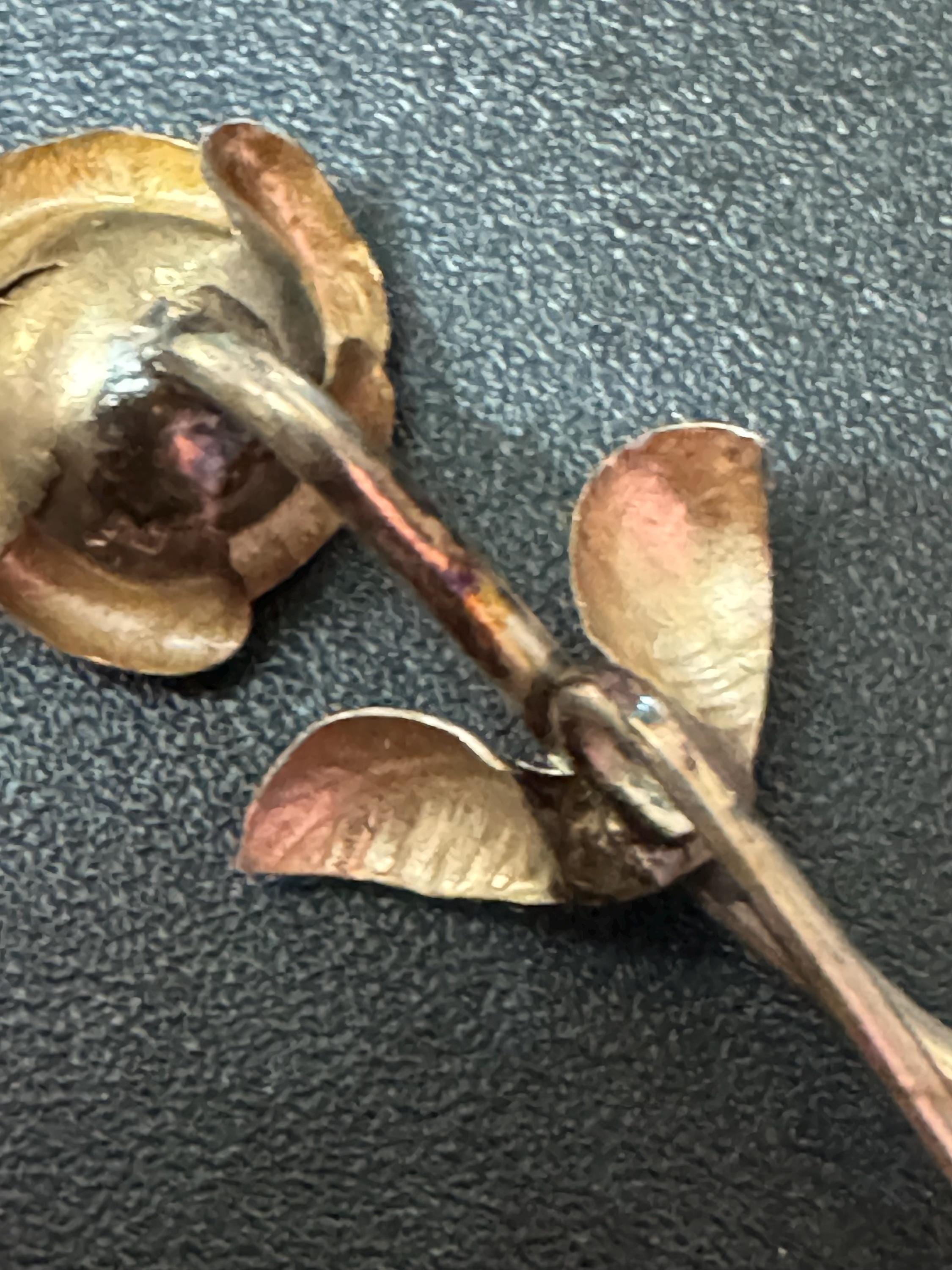 White Metal Silver detailed floral rose Stick Pin vintage no hallmarks
