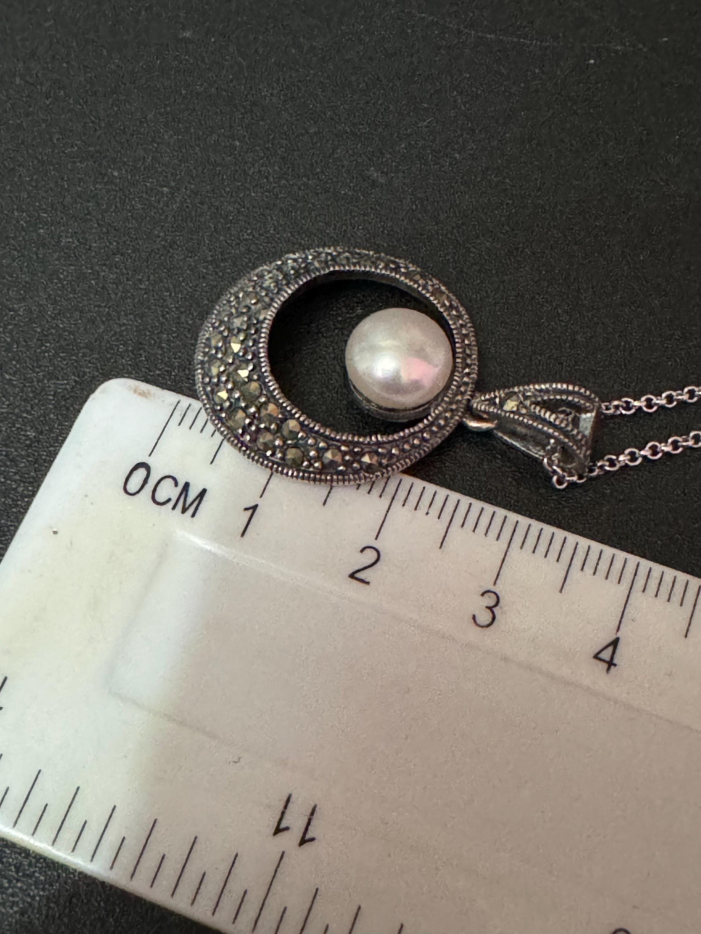 Vintage 925 silver, natural pearl and marcasite drop pendant necklace 40cm 8.3grams