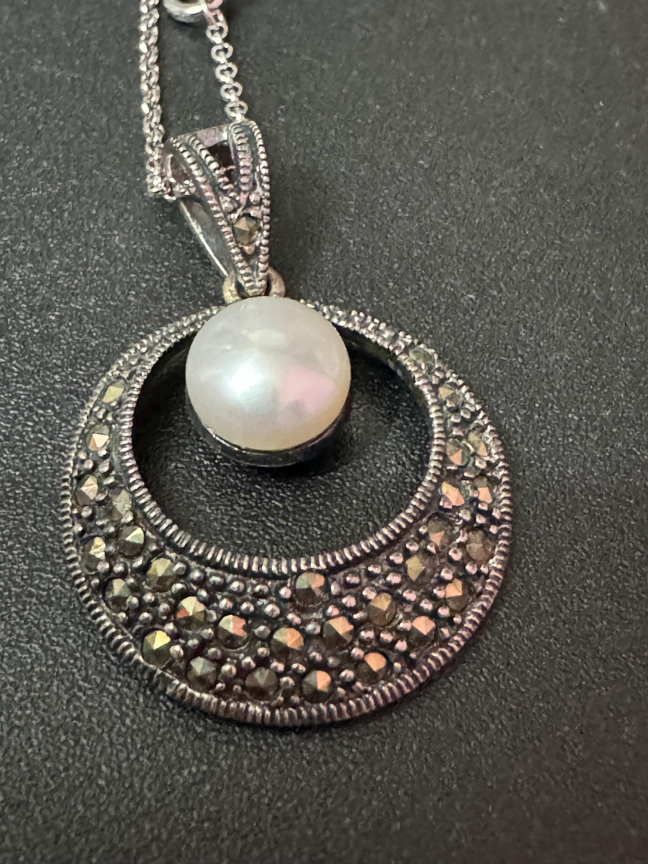 Vintage 925 silver, natural pearl and marcasite drop pendant necklace 40cm 8.3grams